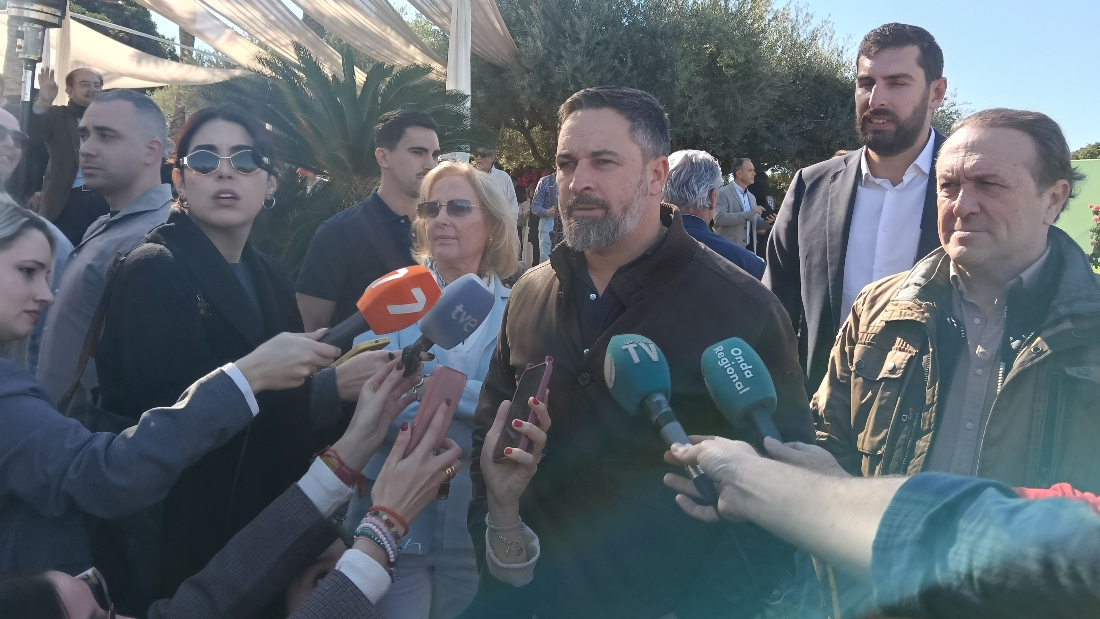 Abascal pide al PP romper con el PSOE en la UE
