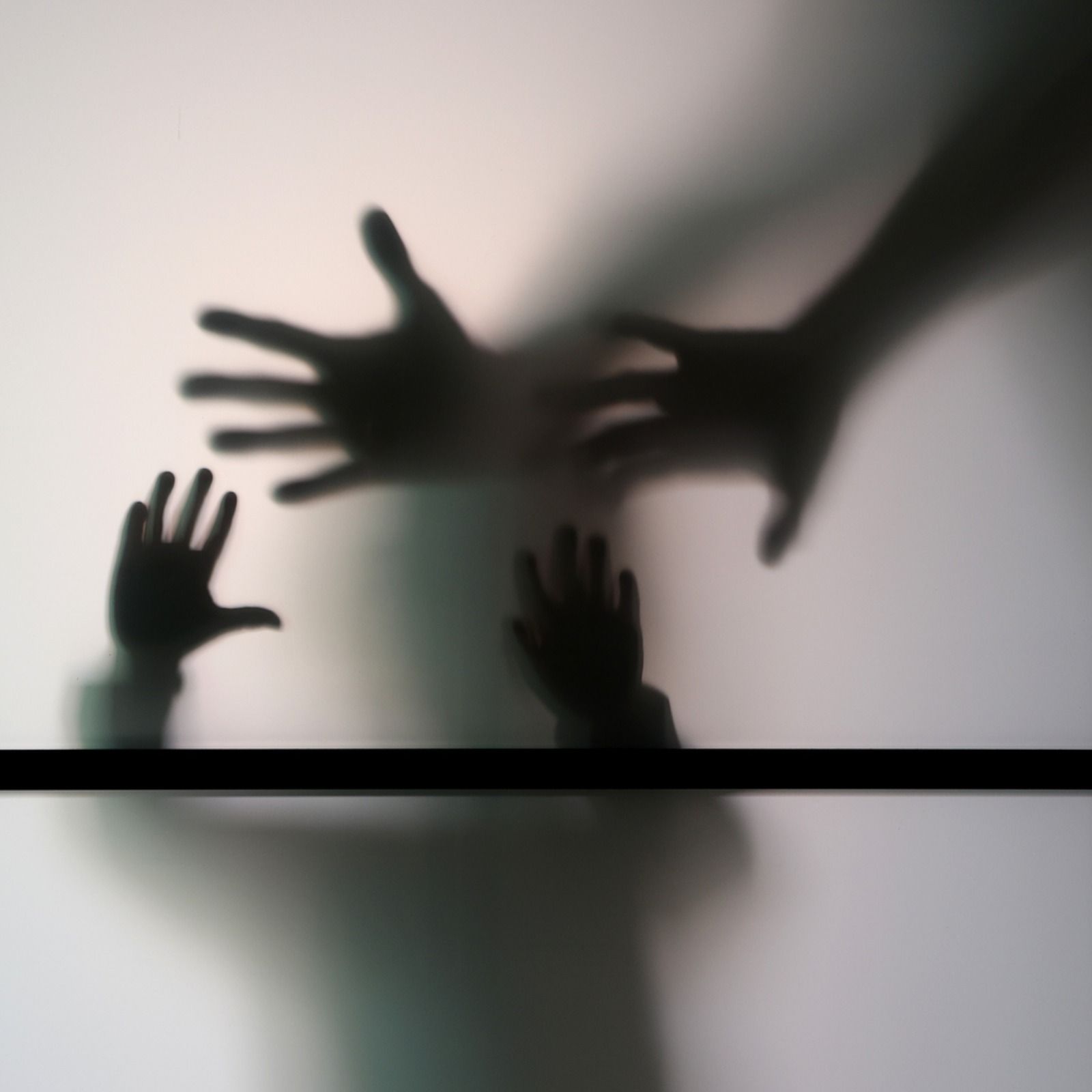 Tras la tormenta | Abusos sexuales I [3.9a]