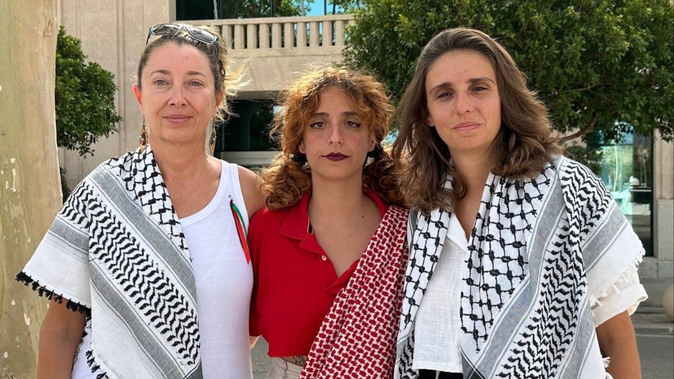 La activista española Reyes Rigo y otros cinco miembros de la Flotilla a Gaza llegan a Madrid