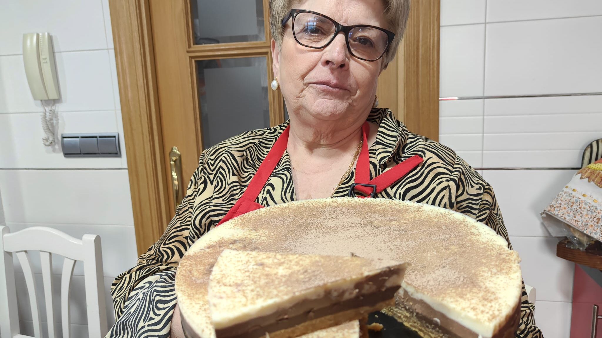 Adoración con la tarta de tres chocolates