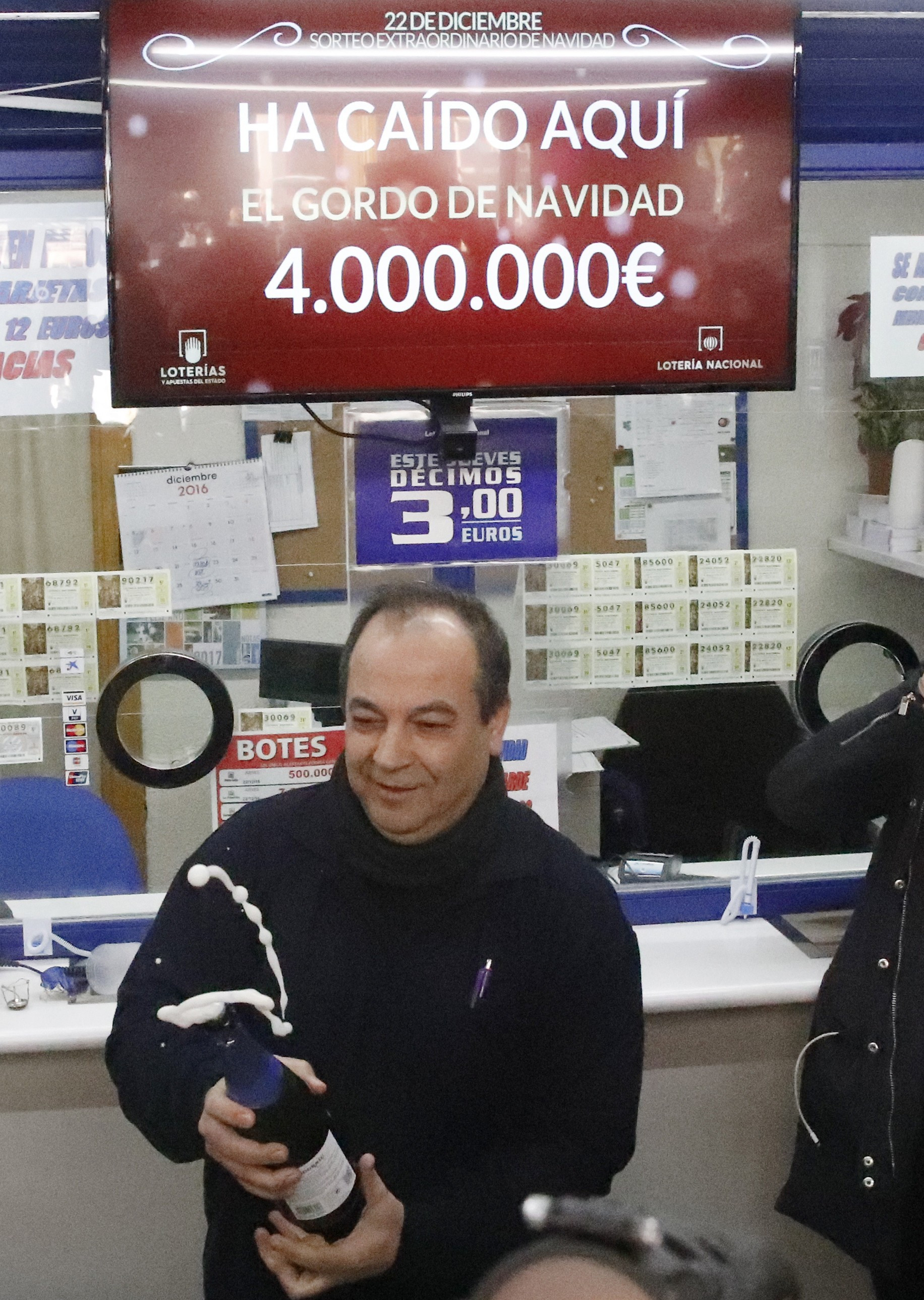 Agustín Ramos celebrando el Gordo en 2016