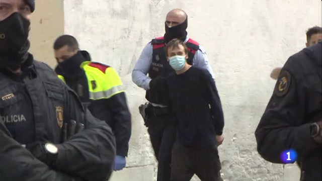 L'ajuntament de barcelona es personarà contra els autors de la crema de la furgoneta de la guàrdia urbana