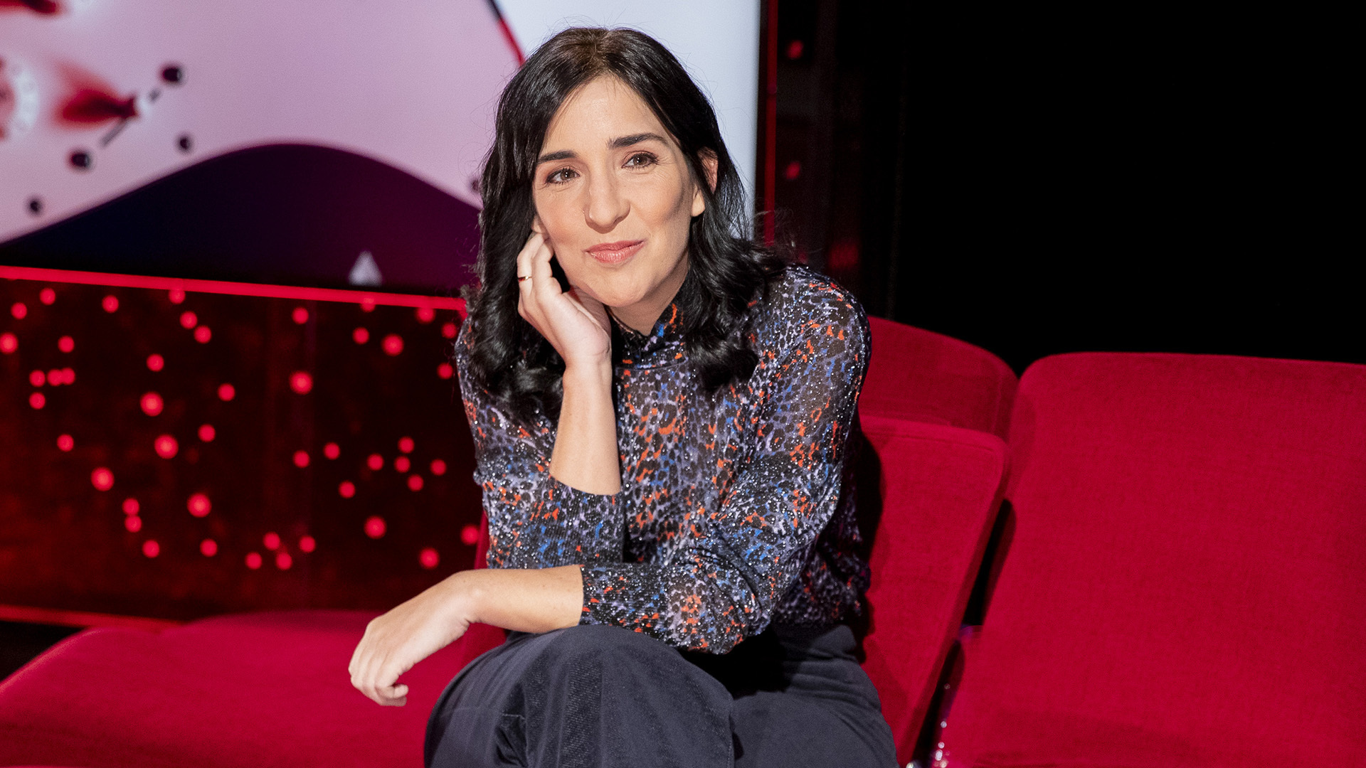 Alauda Ruiz de Azúa presenta 'Cinco lobitos' en Atención Obras