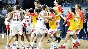 Ver vídeo 'Alba Torrens guía a España hacia su primera final mundialista'