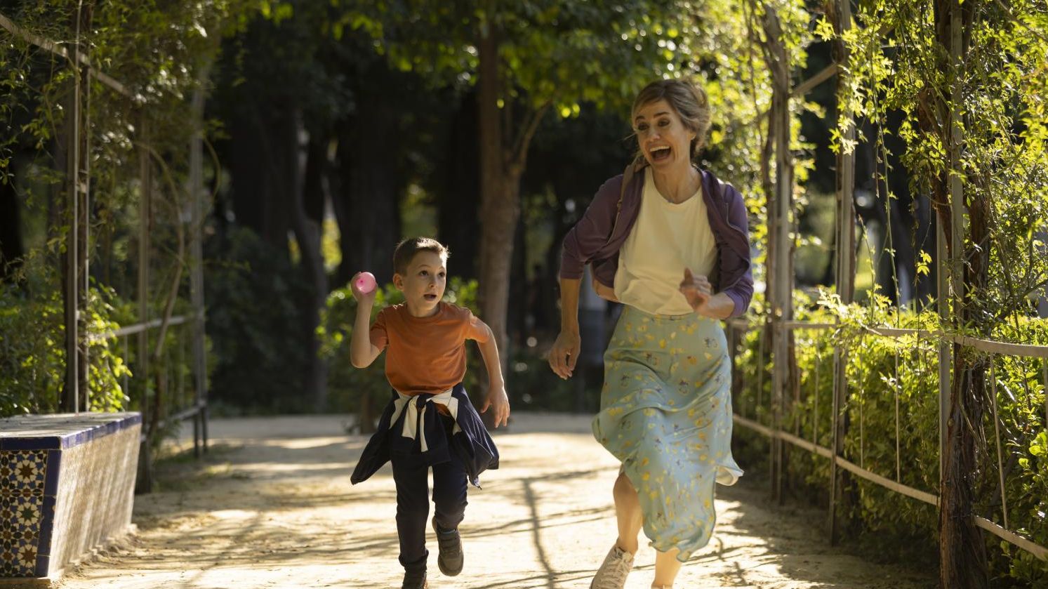 Álex Infantes y Alexandra Jiménez en 'Tras el verano'