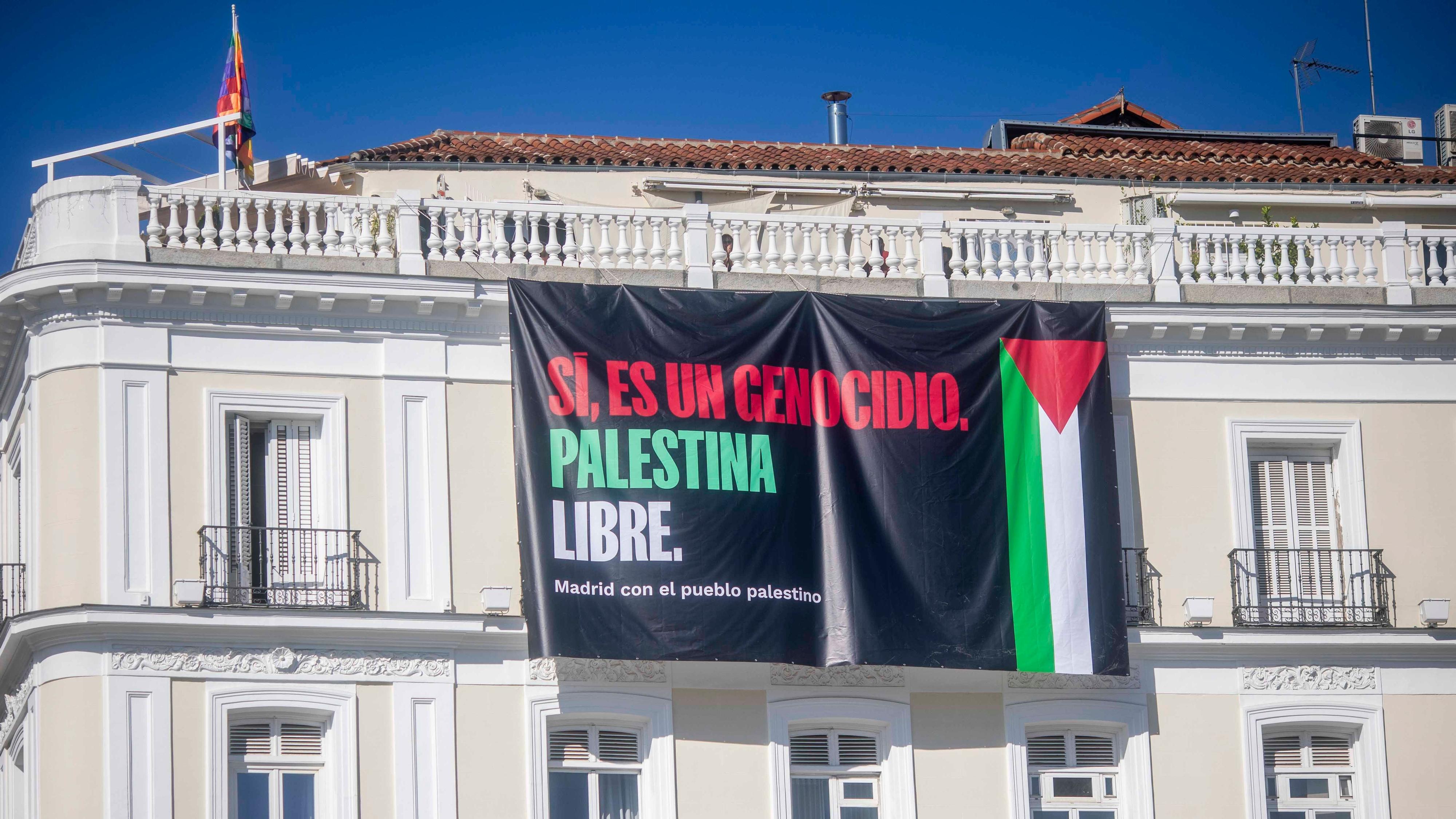 Almodóvar y "Artistas con Palestina" leen los nombres de los niños asesinados en la masacre de Gaza