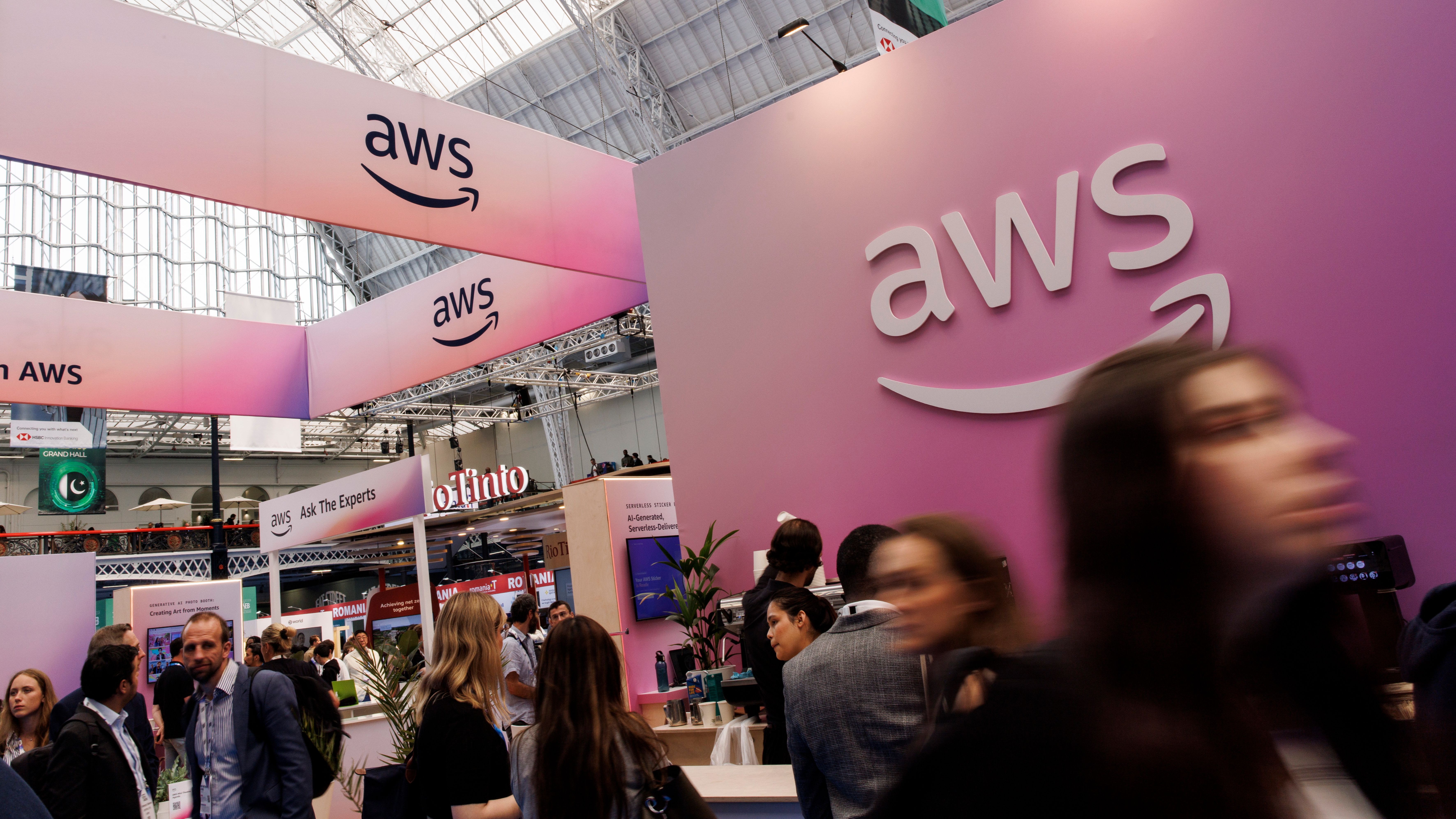 Una caída global de la nube de Amazon provoca fallos en webs y apps de todo el mundo