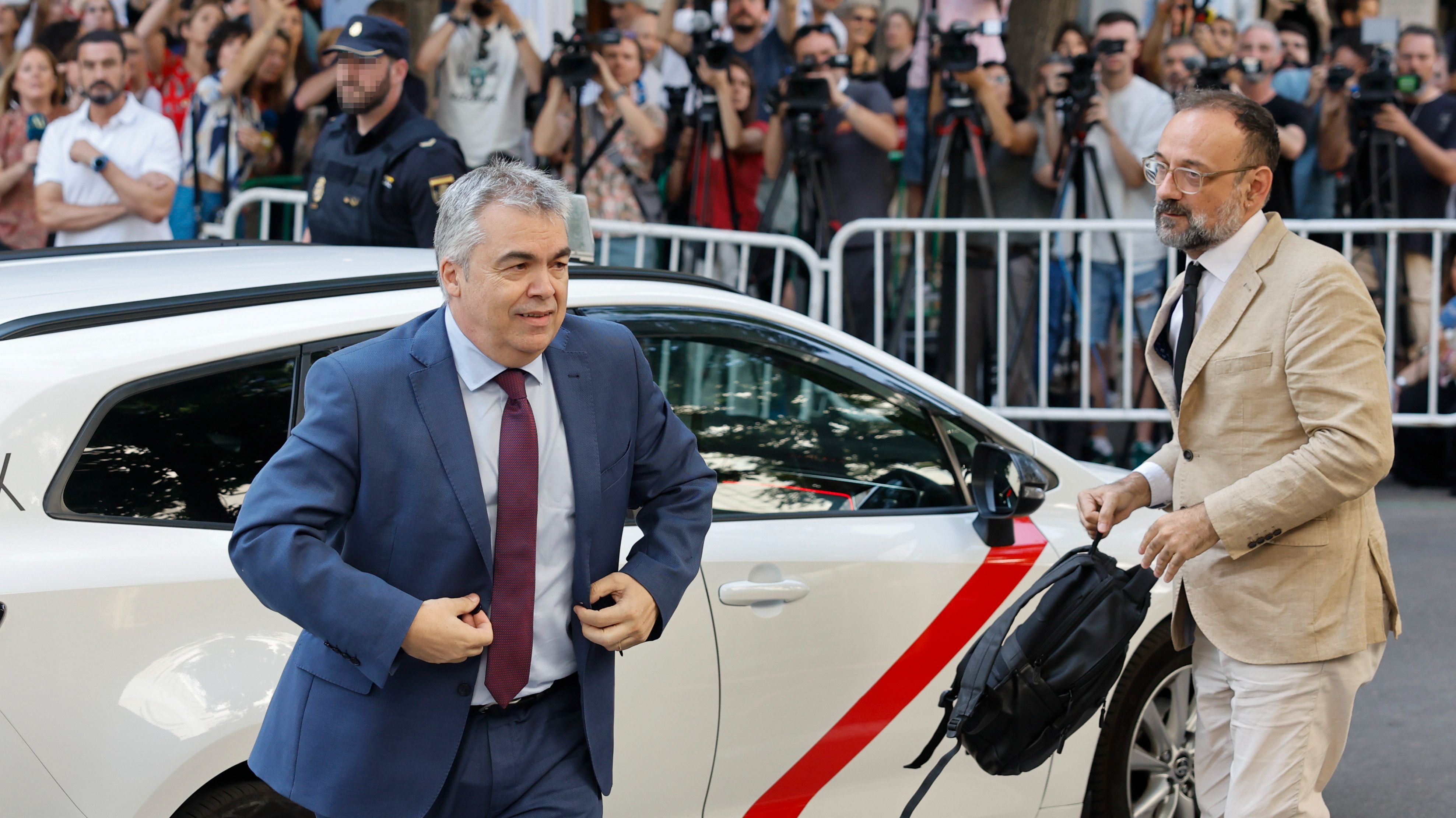Anticorrupci�n se opone a que Santos Cerd�n salga de prisi�n por riesgo de destrucci�n de pruebas