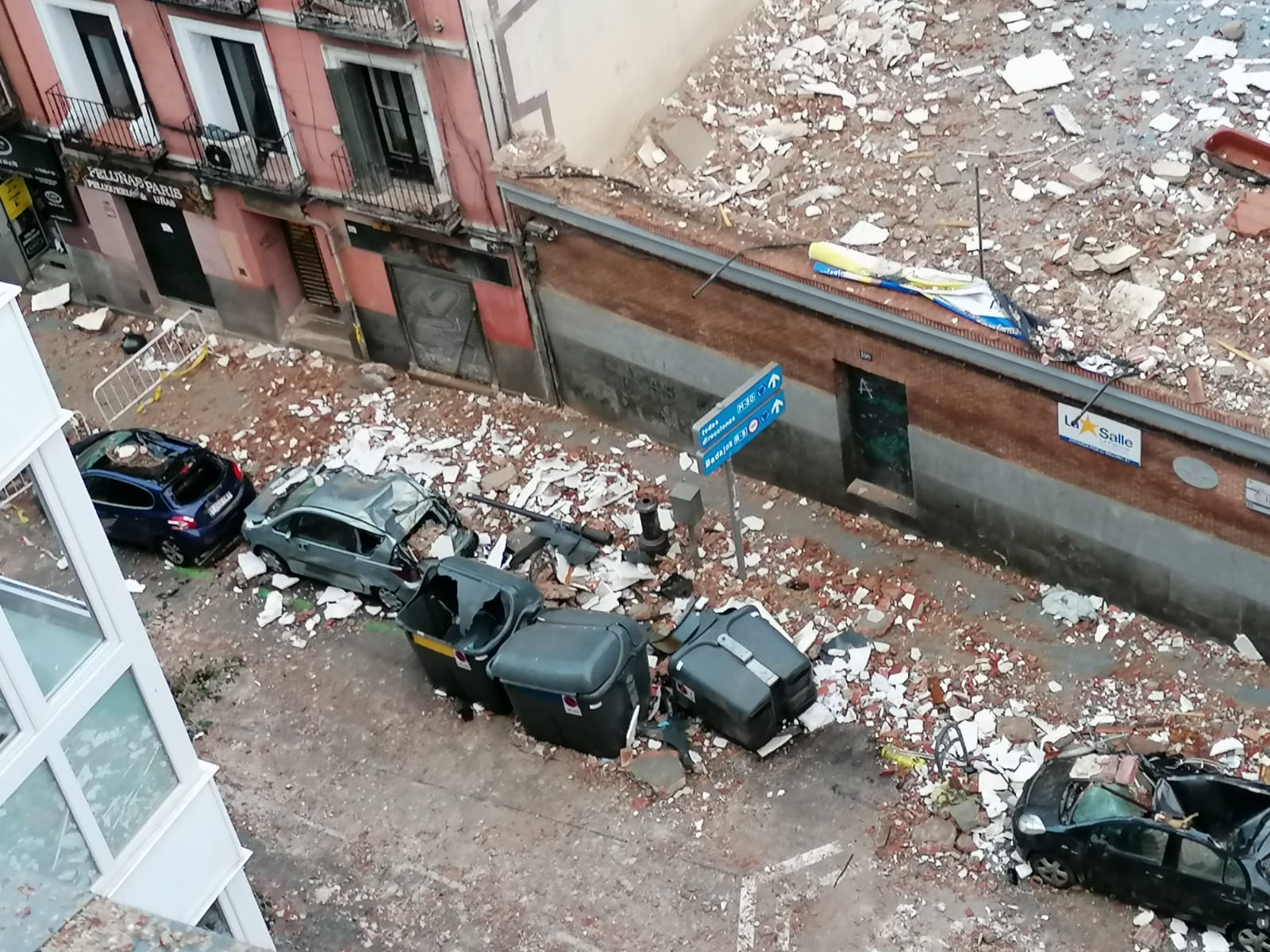 Así ha quedado el patio del colegio La Salle Así ha quedado el patio del colegio La Salle