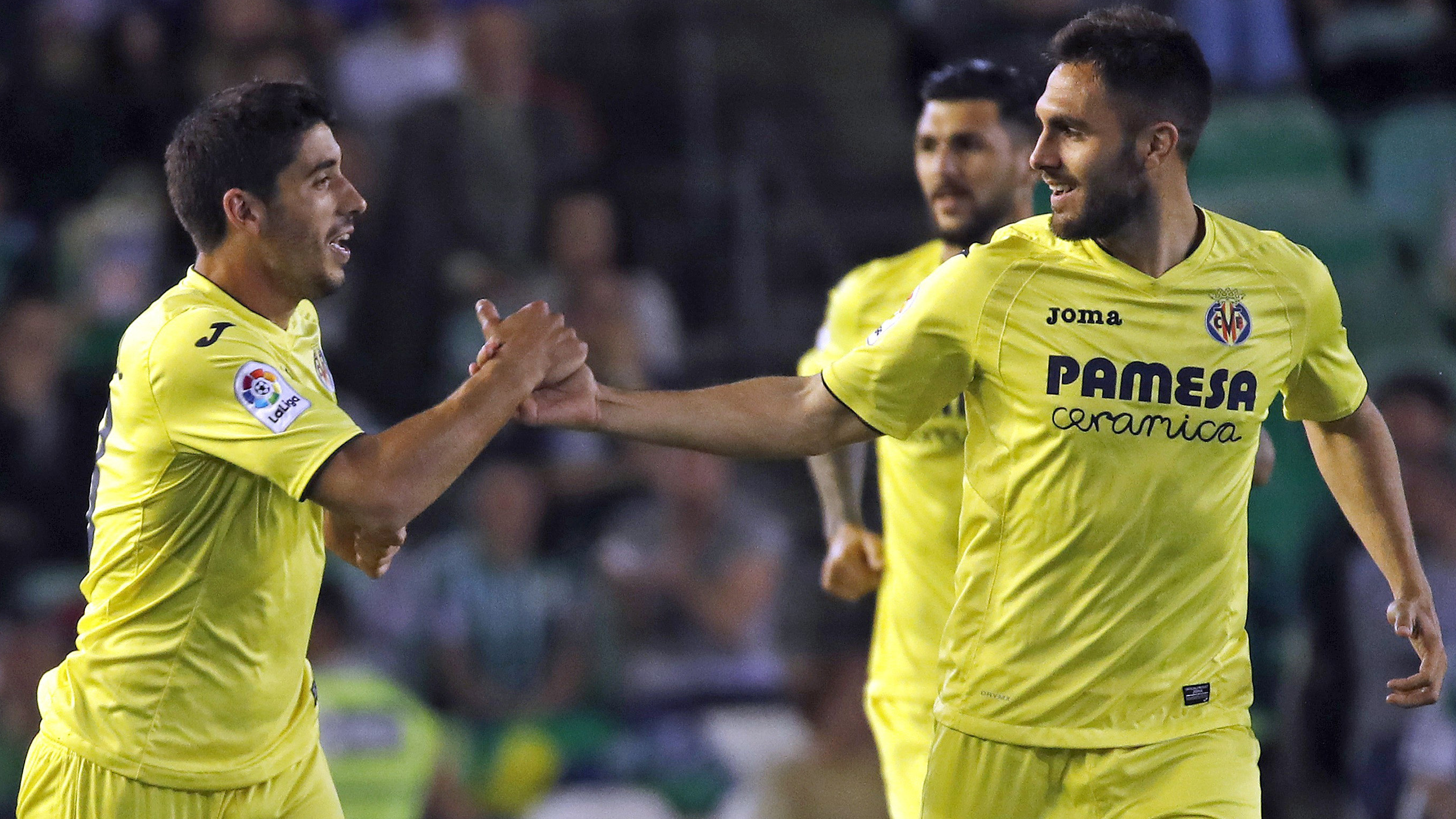 El Villarreal vence al Betis y adelanta al Athletic en la lucha por Europa