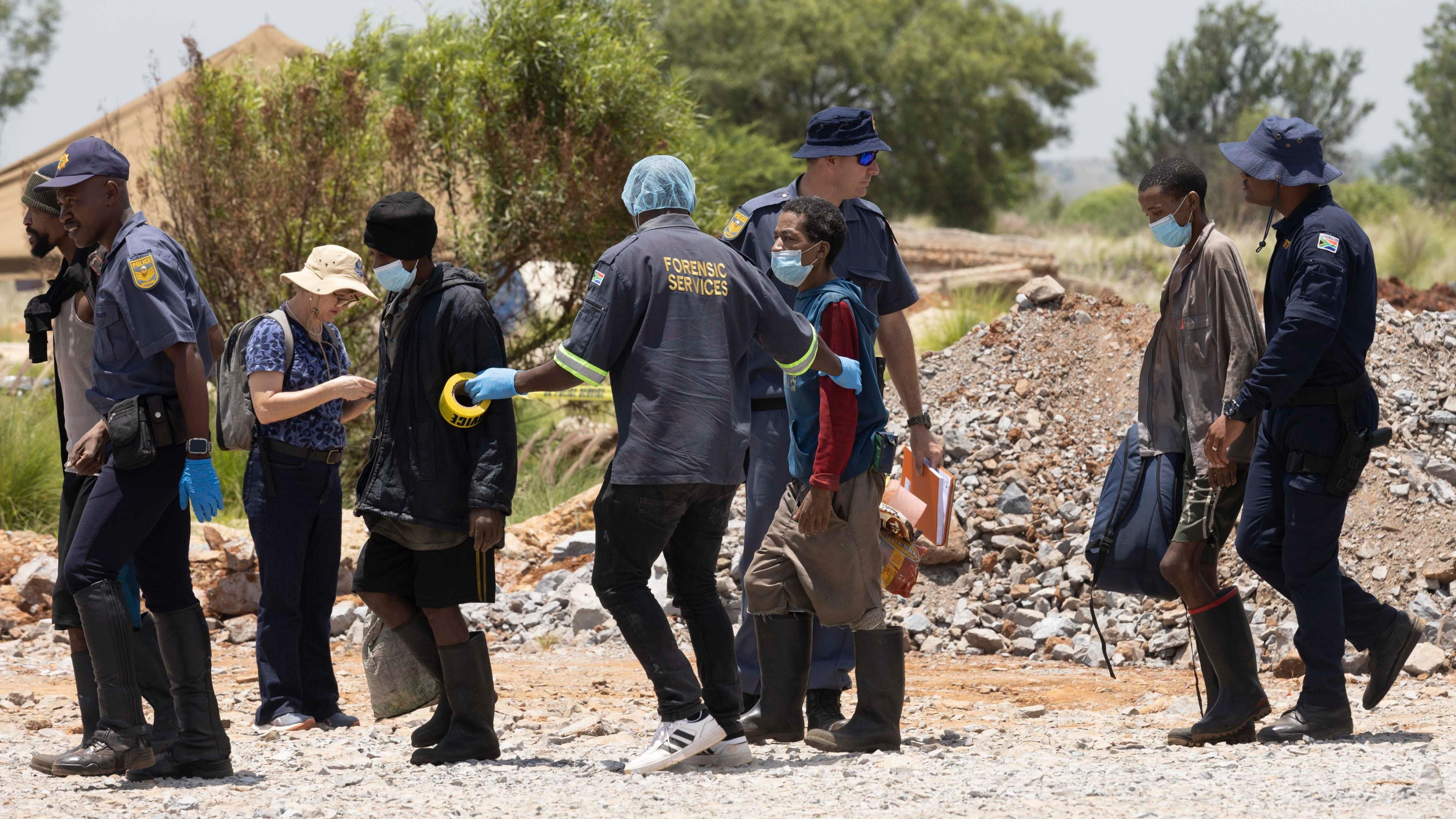 60 Bodies Recovered in South African Gold Mine Rescue: Tragedy of Trapped Illegal Miners - News Directory 3