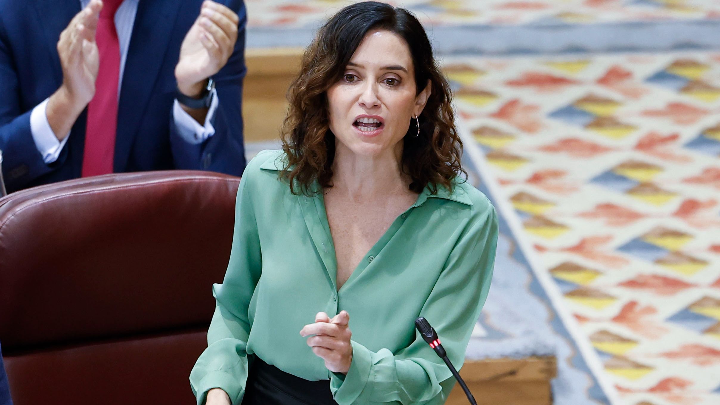 Ayuso advierte que "nunca va a hacer" la "lista negra" de médicos objetores: "Váyanse a otro lado a abortar"