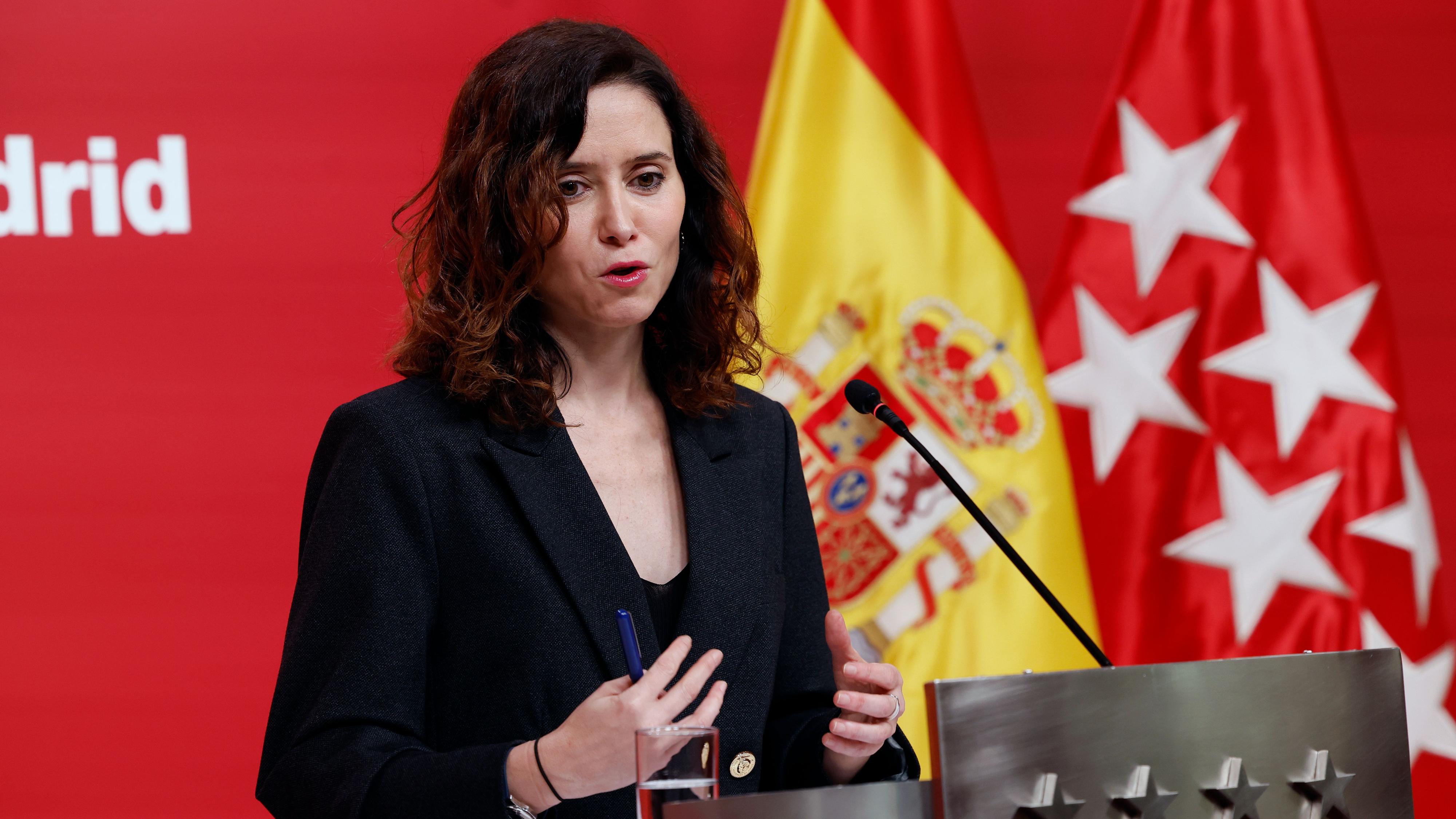 Ayuso acusa a Bolaños de ir contra los jueces