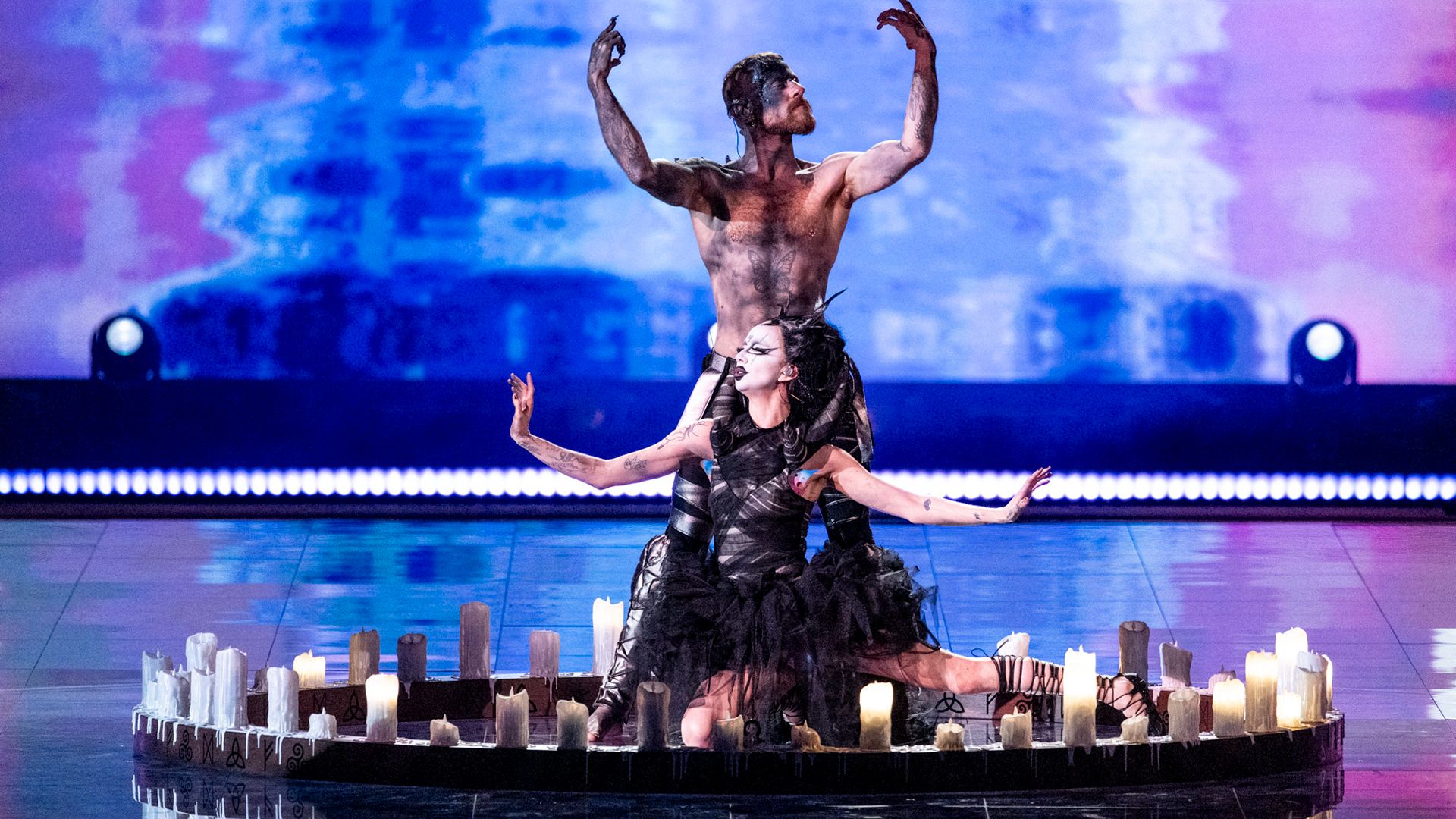 Bambie Thug representa a Irlanda en Eurovisión 2024 con la canción "Doomsday Blue" Bambie Thug representa a Irlanda en Eurovisión 2024 con la canción "Doomsday Blue"