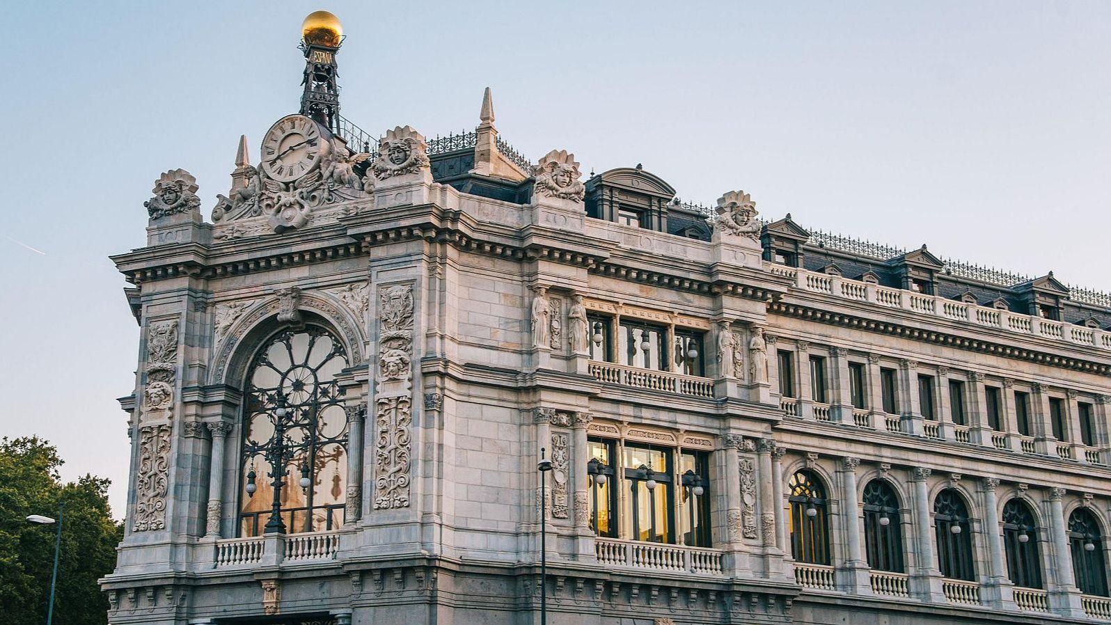 El Banco de España mejora dos décimas, hasta el 2,6%, la previsión de crecimiento para España este año