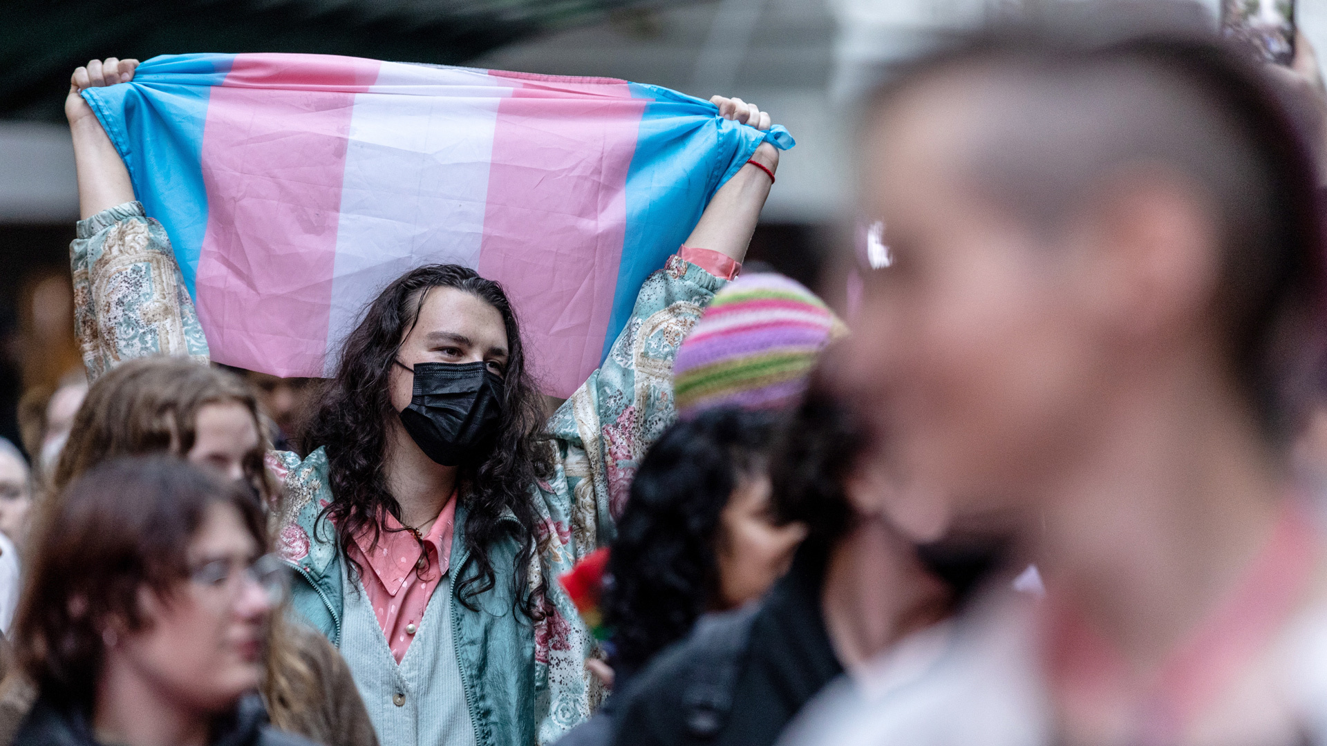 Qué significan los colores de la bandera trans?