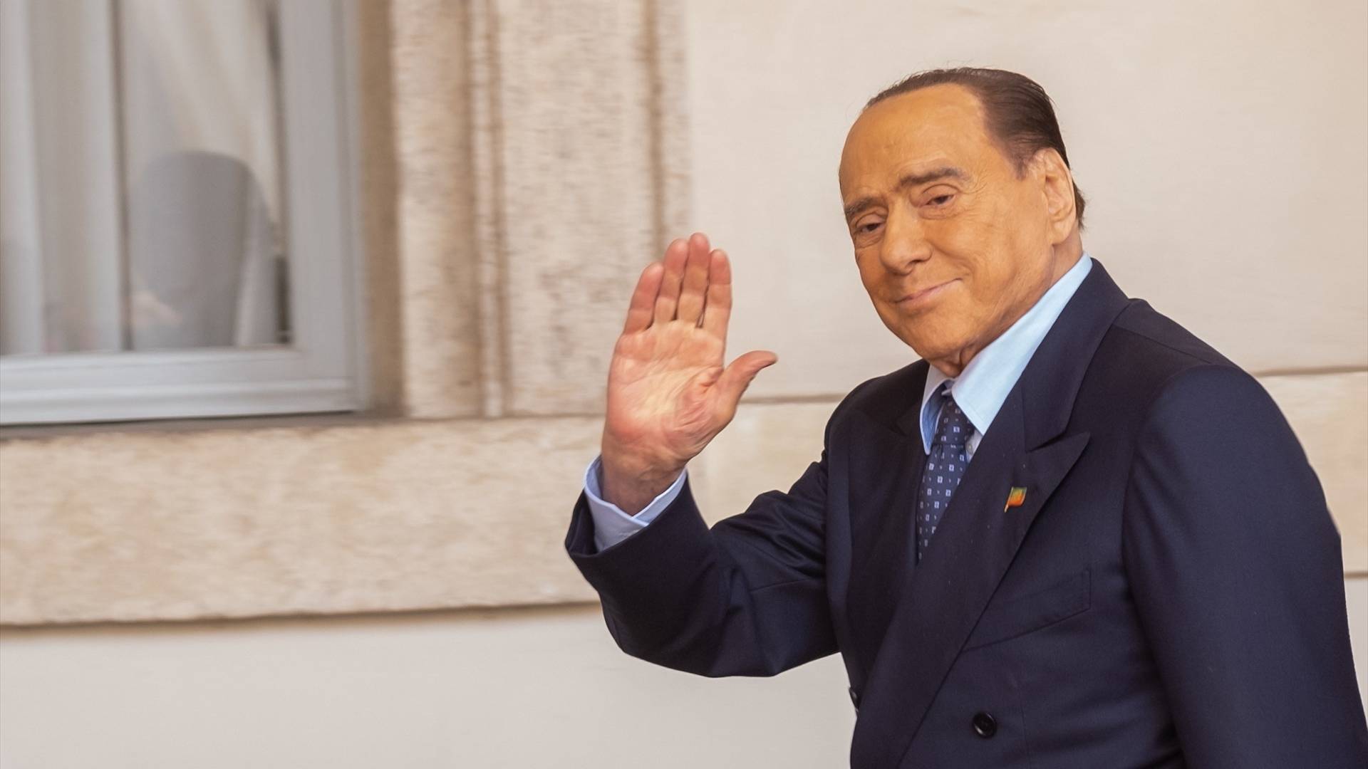 Berlusconi Padece Una Leucemia Crónica Y Sigue En La UCI Por Culpa De Una Infección Pulmonar Grave