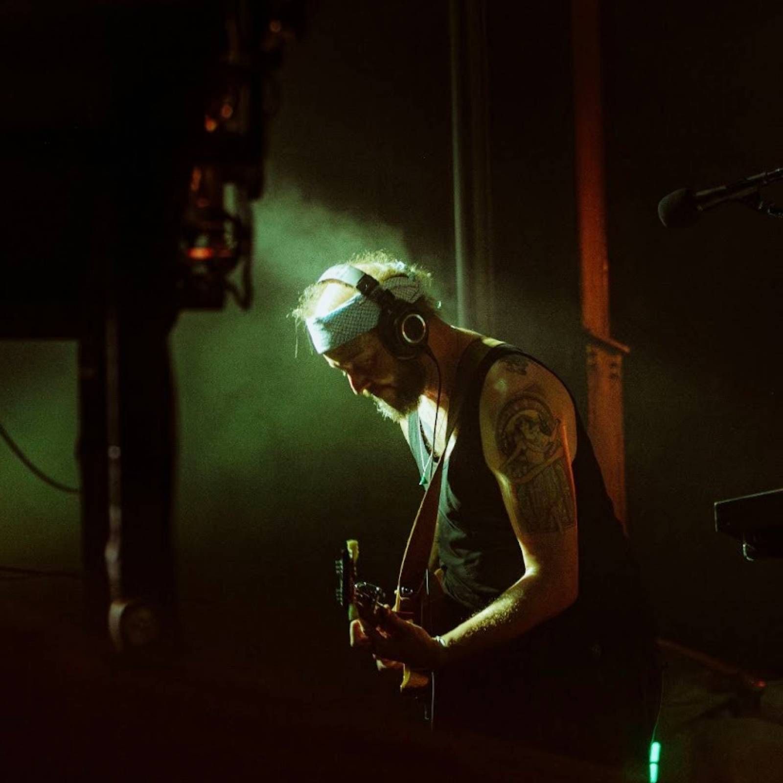 180 grados - Bon Iver, Elem, Mujeres y The Molotovs - 02/03/26