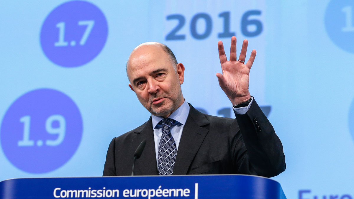 Bruselas baja una décima el crecimiento de la UE y la euro | RTVE