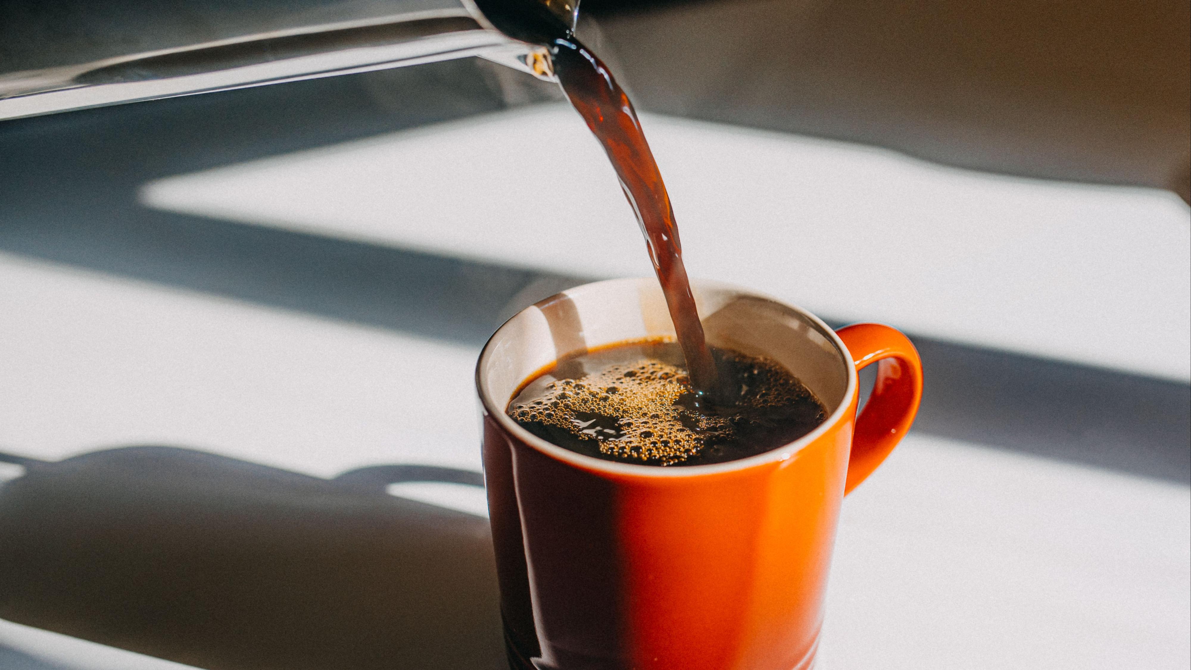 ¿Un café al despertar? Esto es lo que hace por tu corazón