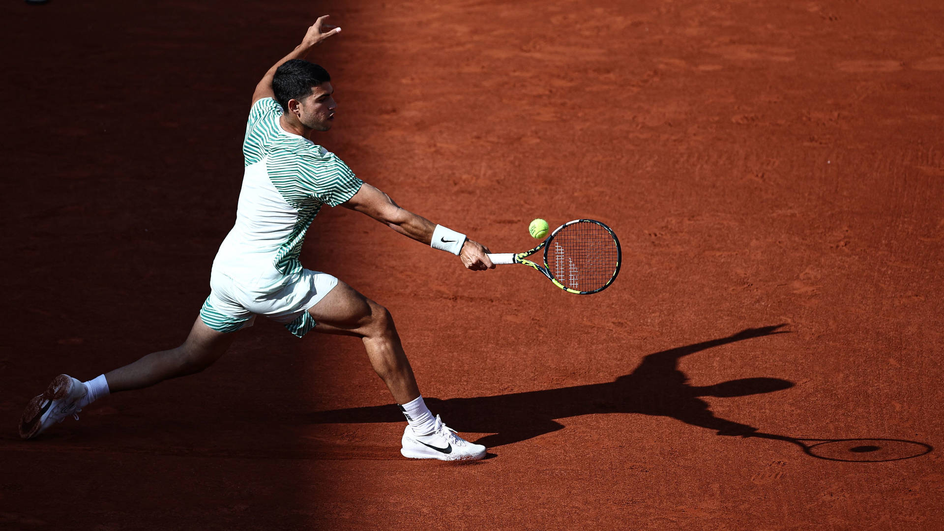 Roland Garros Carlos Alcaraz gana con rotundidad en su estreno