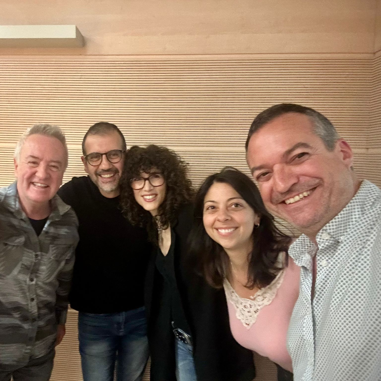 La sala - Carlos Hipólito, honor entre los V Premios Godot; actores veteranos y teatro y danza en torno a Lorca - 30/05/26 episode artwork
