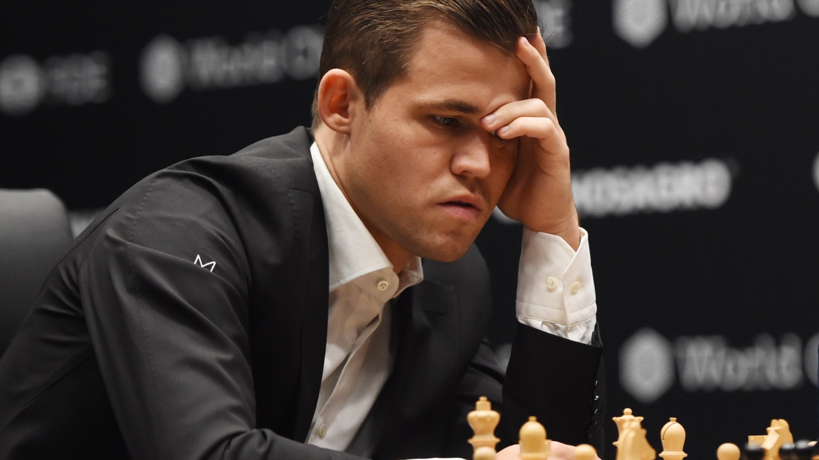 Las 5 MEJORES jugadas de MAGNUS CARLSEN