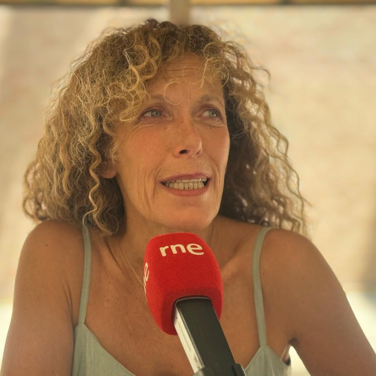 Con ellas. Mujeres que cuentan - Carmen Conesa Hernández: Artista polifacética - 08/06/25 episode artwork