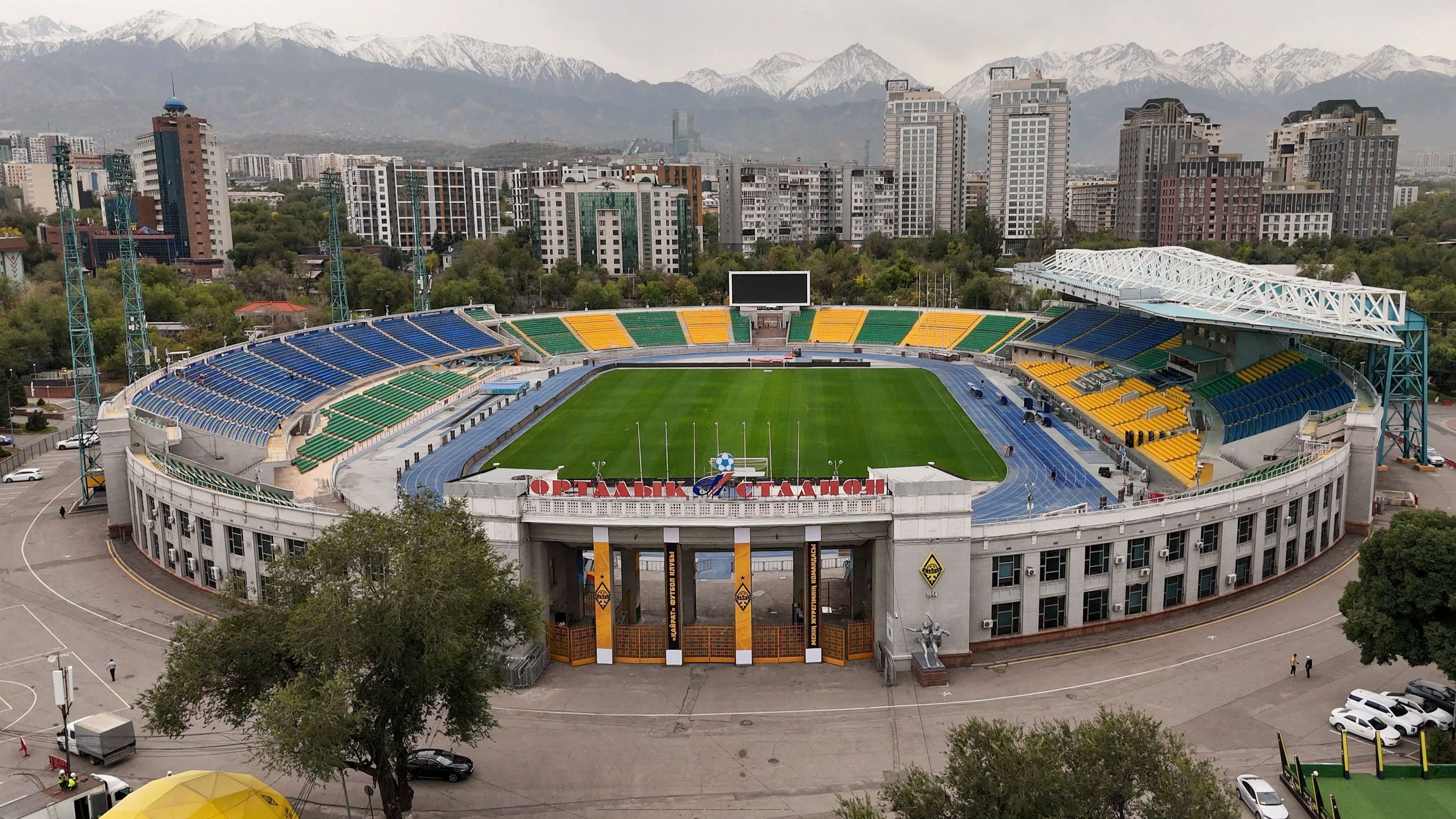 El Real Madrid busca olvidar el castigo del derbi en su visita al Kairat Almaty kazajo en Champions