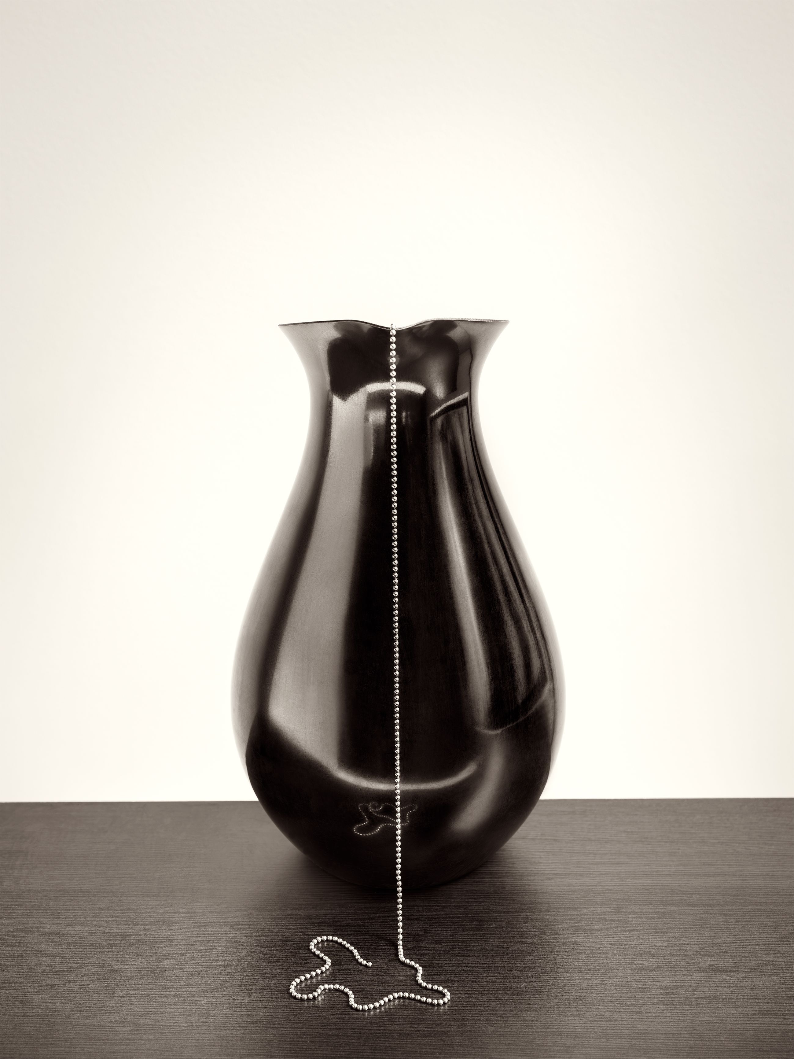 PhotoEspaña 2026: Chema Madoz y la poesía de lo cotidiano