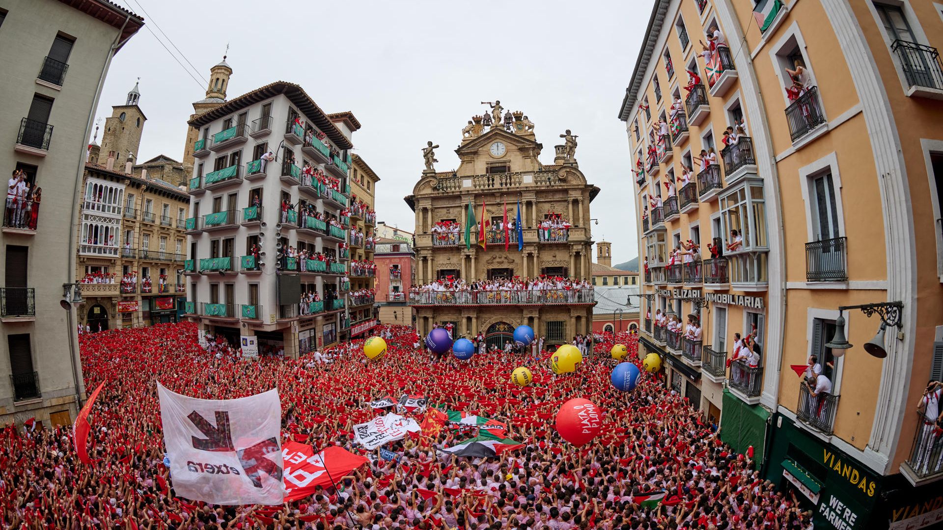 Chupinazo San Fermín 2025: hora, dónde ver y quién lo lanza