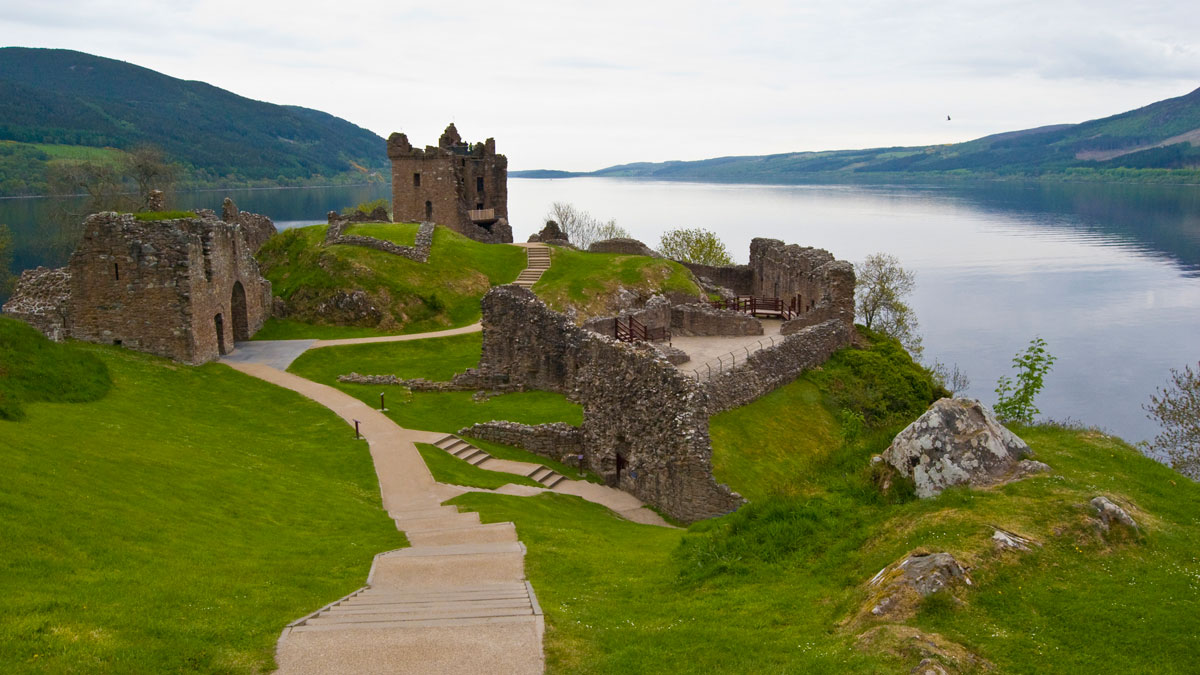 Científicos analizarán el ADN del lago Ness para determinar si existe el monstruo