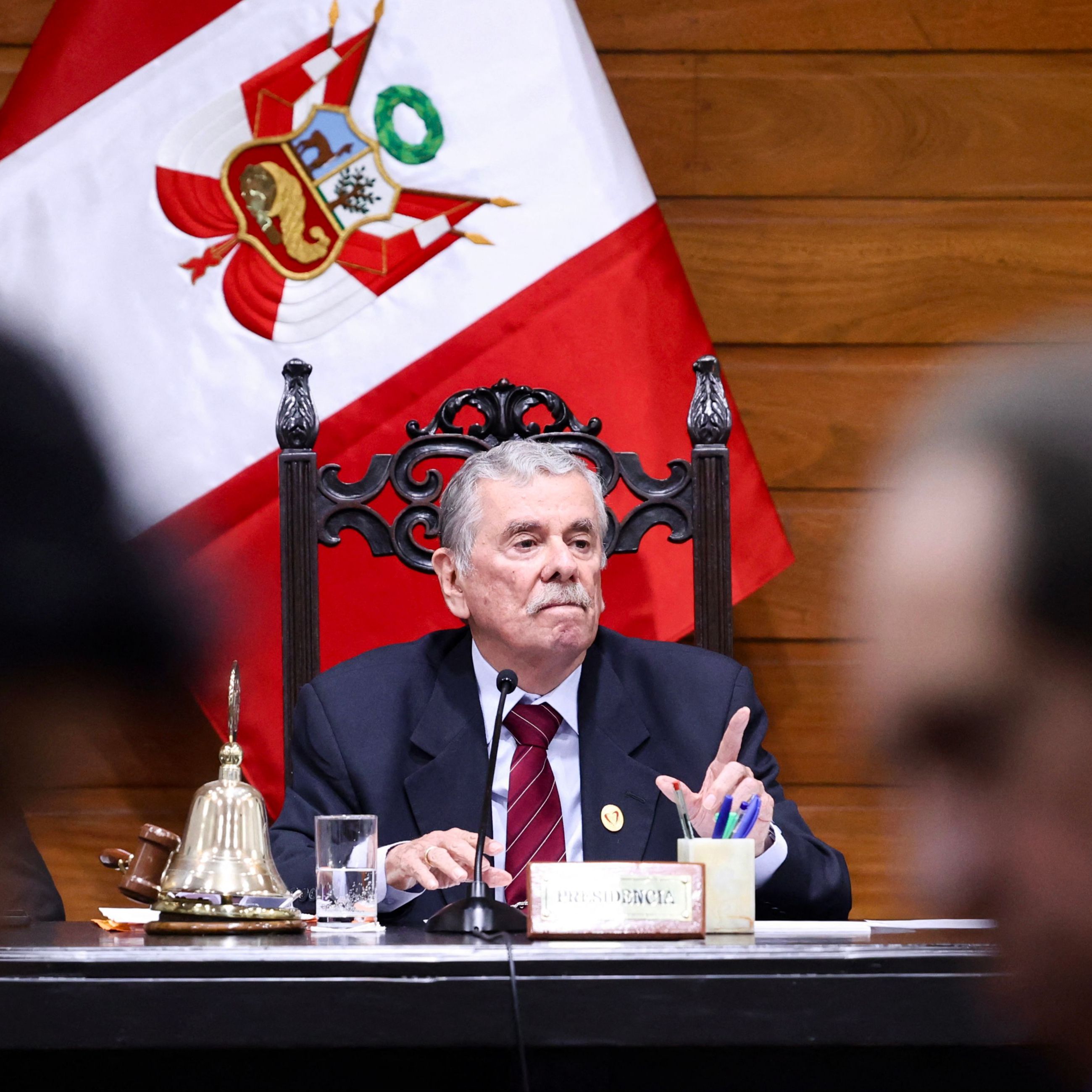 Cinco Continentes - El Congreso del Perú elige a su próximo presidente interino