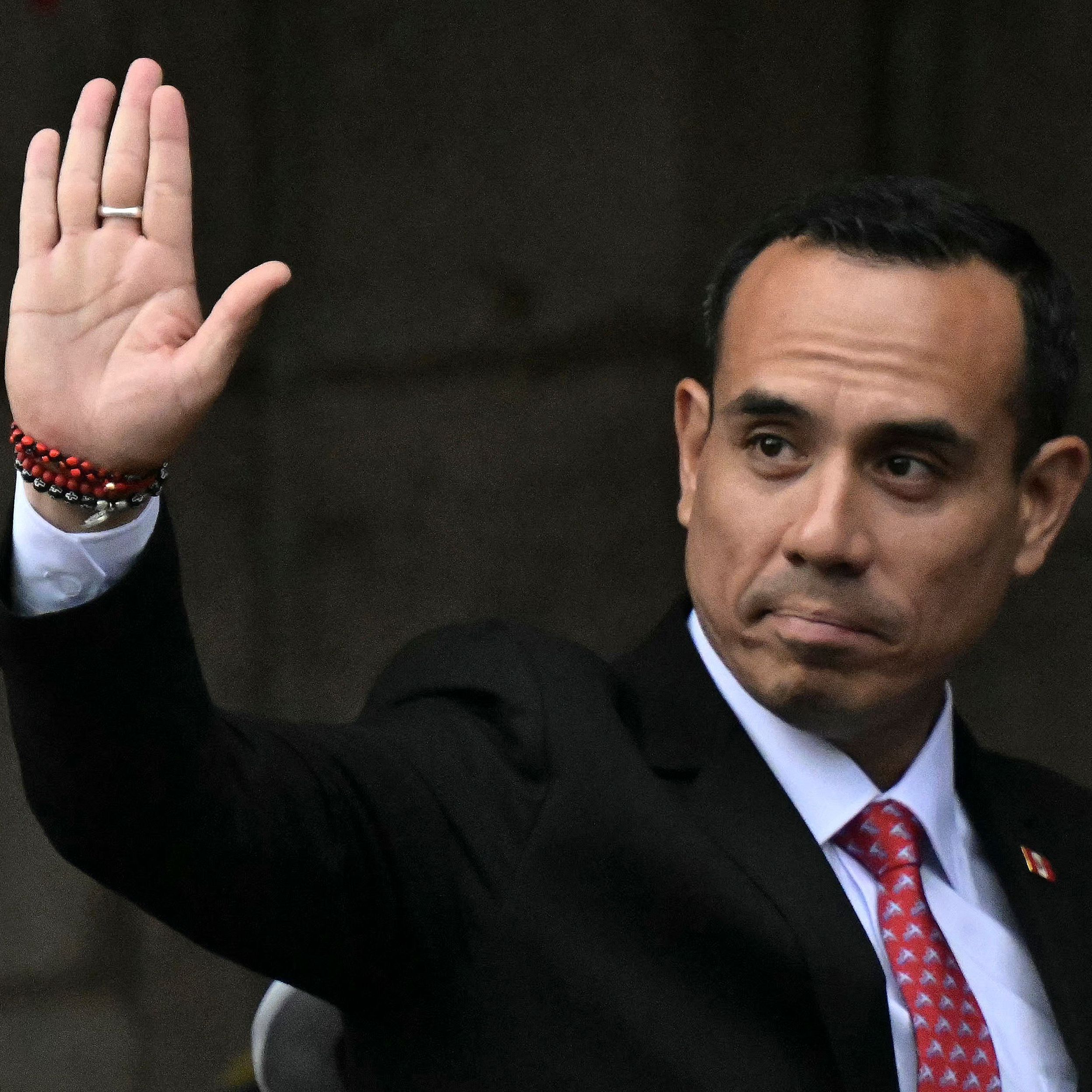 Cinco Continentes - Destituido el presidente interino de Perú