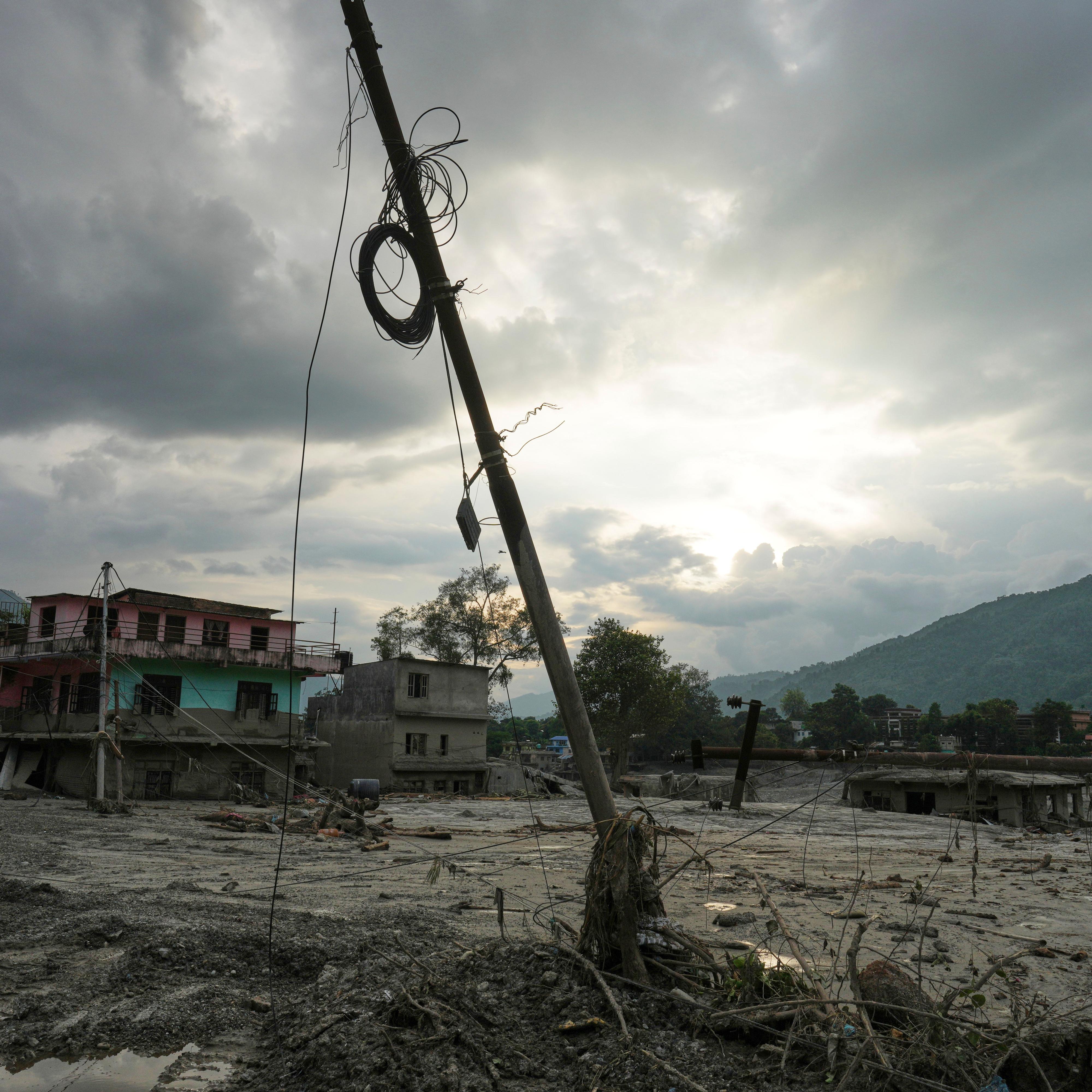 Cinco Continentes - Nepal y Tibet buscan a contrarreloj a los desaparecidos por la riada