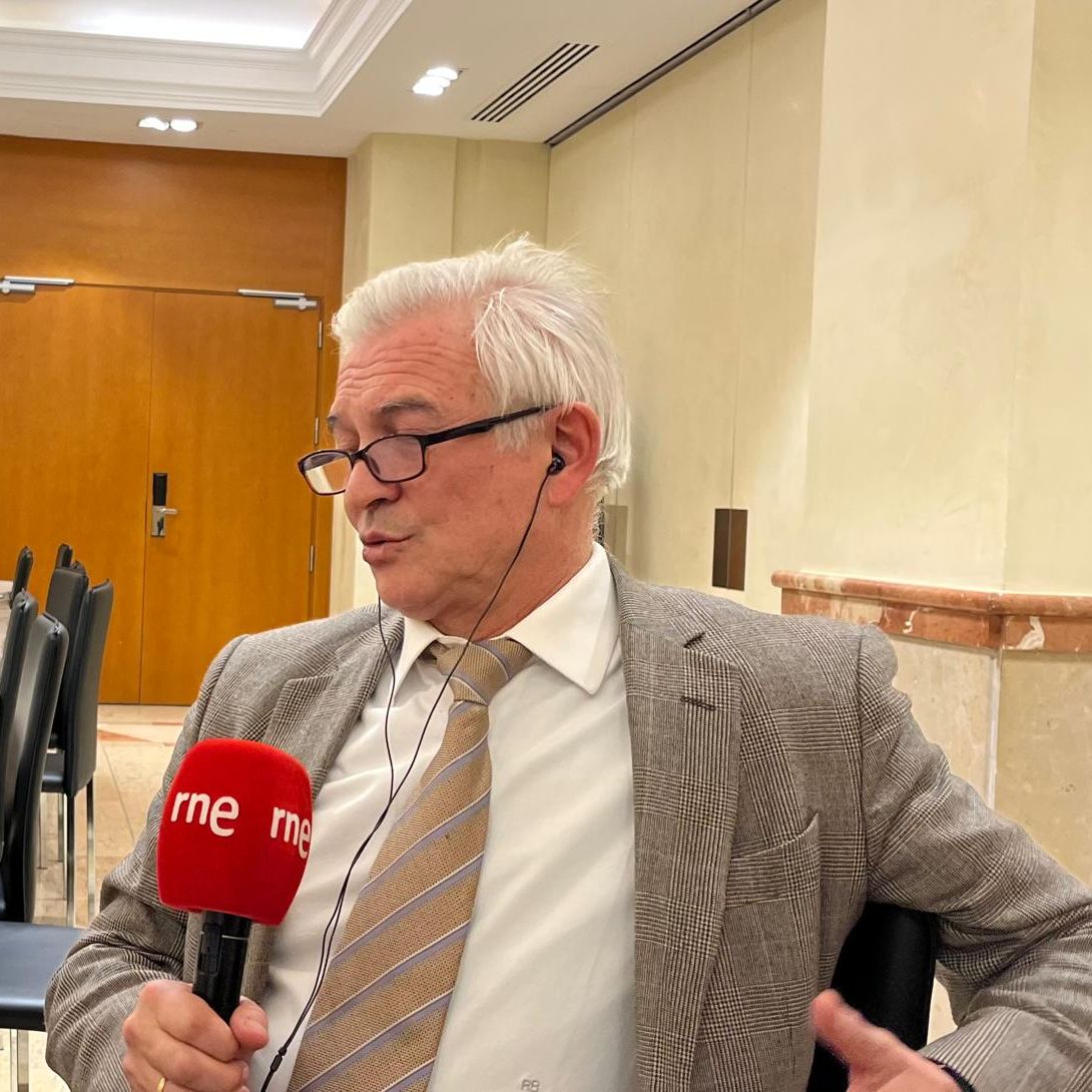 Cinco continentes - Ramón Blecua, diplomático: "Lo de Groenlandia tiene que ver con la importancia de las rutas del Ártico"