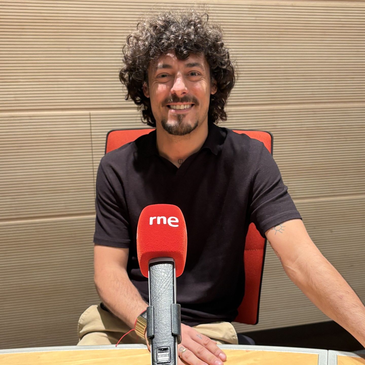 A compás - 'Super-viviente' de Jesús Carmona - 08/11/25