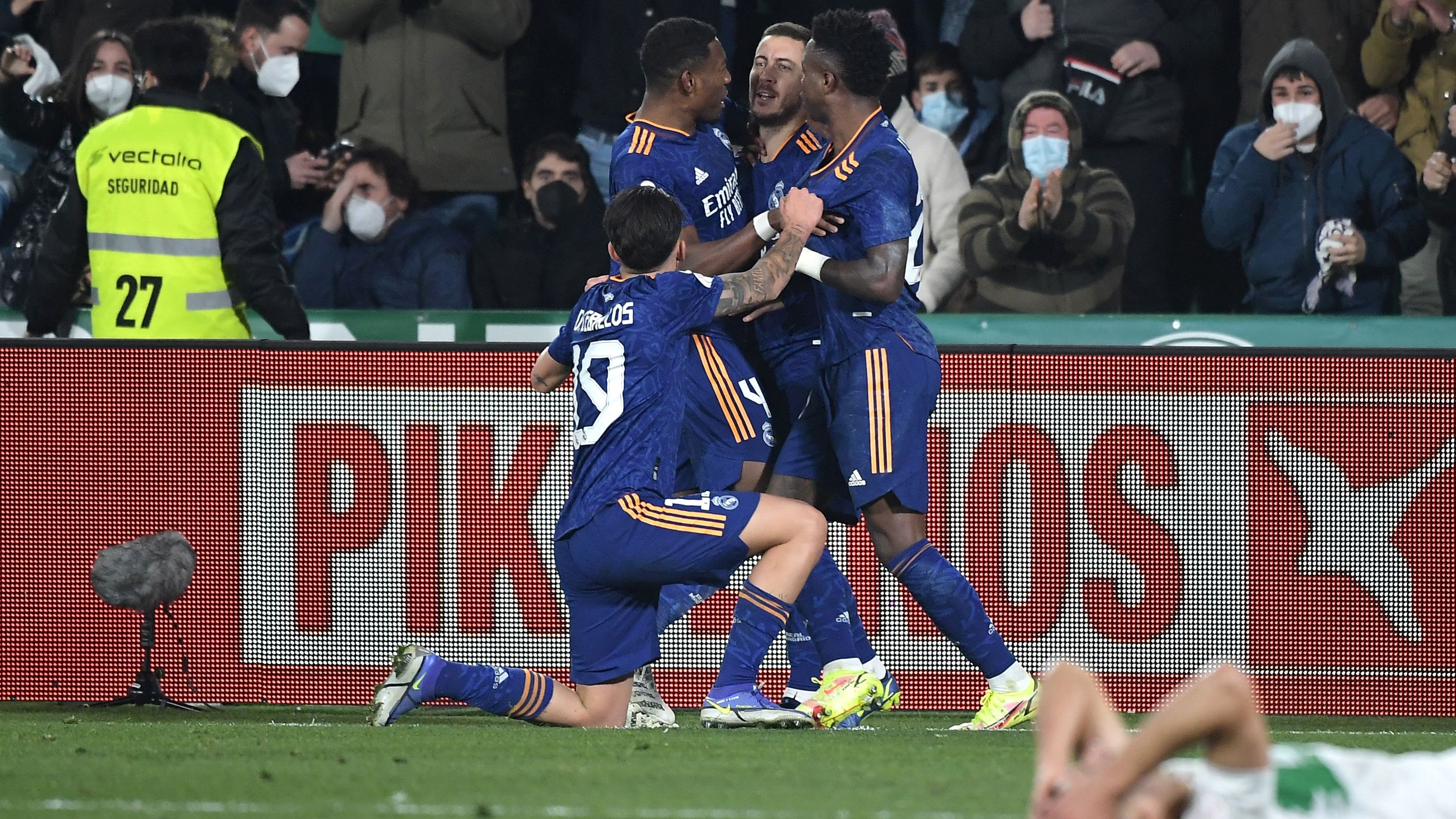 Copa del Rey | Un Real Madrid agónico se impone en Copa al Elche (1-2)