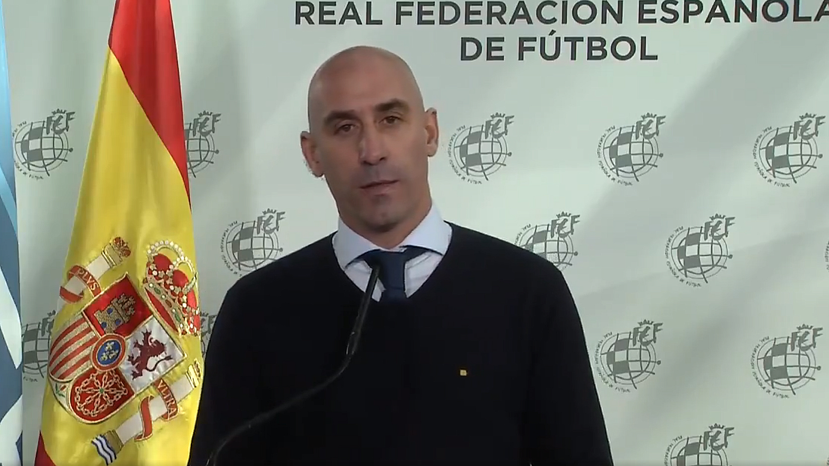Luis rubiales anuncia una línea de crédito al fútbol modesto por el coronavirus e invita a la liga a sumarse