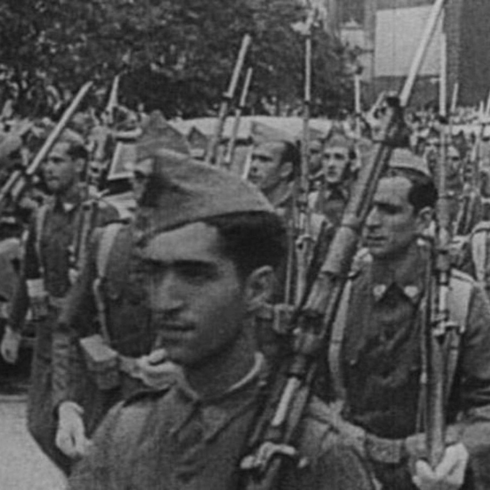 Crónica de España - 1936: sublevación de un grupo de militares contra el gobierno de la II República