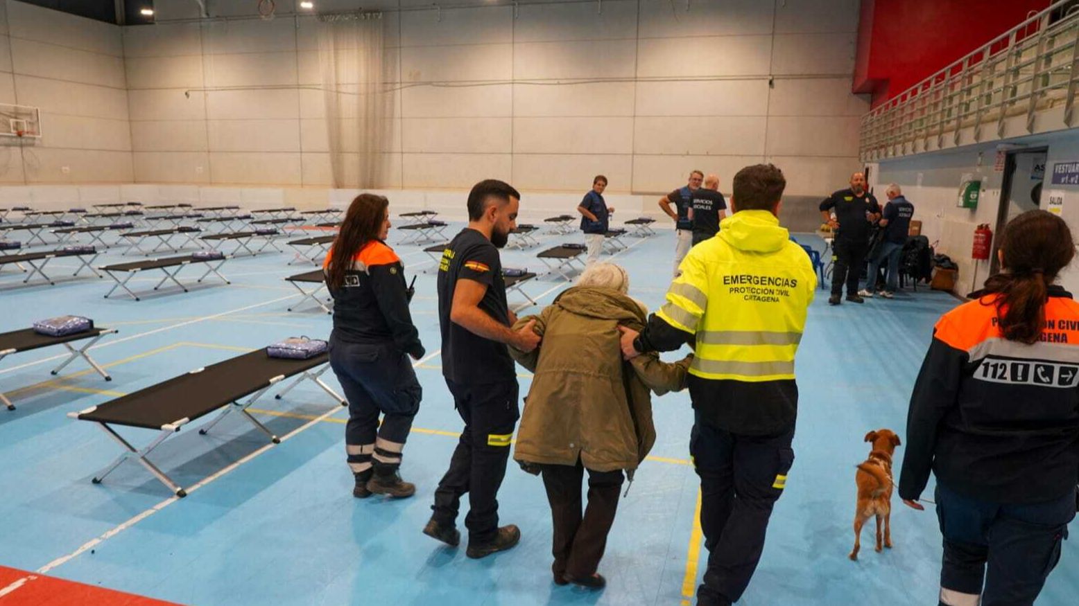 La dana Alice pone en aviso rojo a parte de Murcia y Alicante y obliga a suspender clases y realojar a vecinos