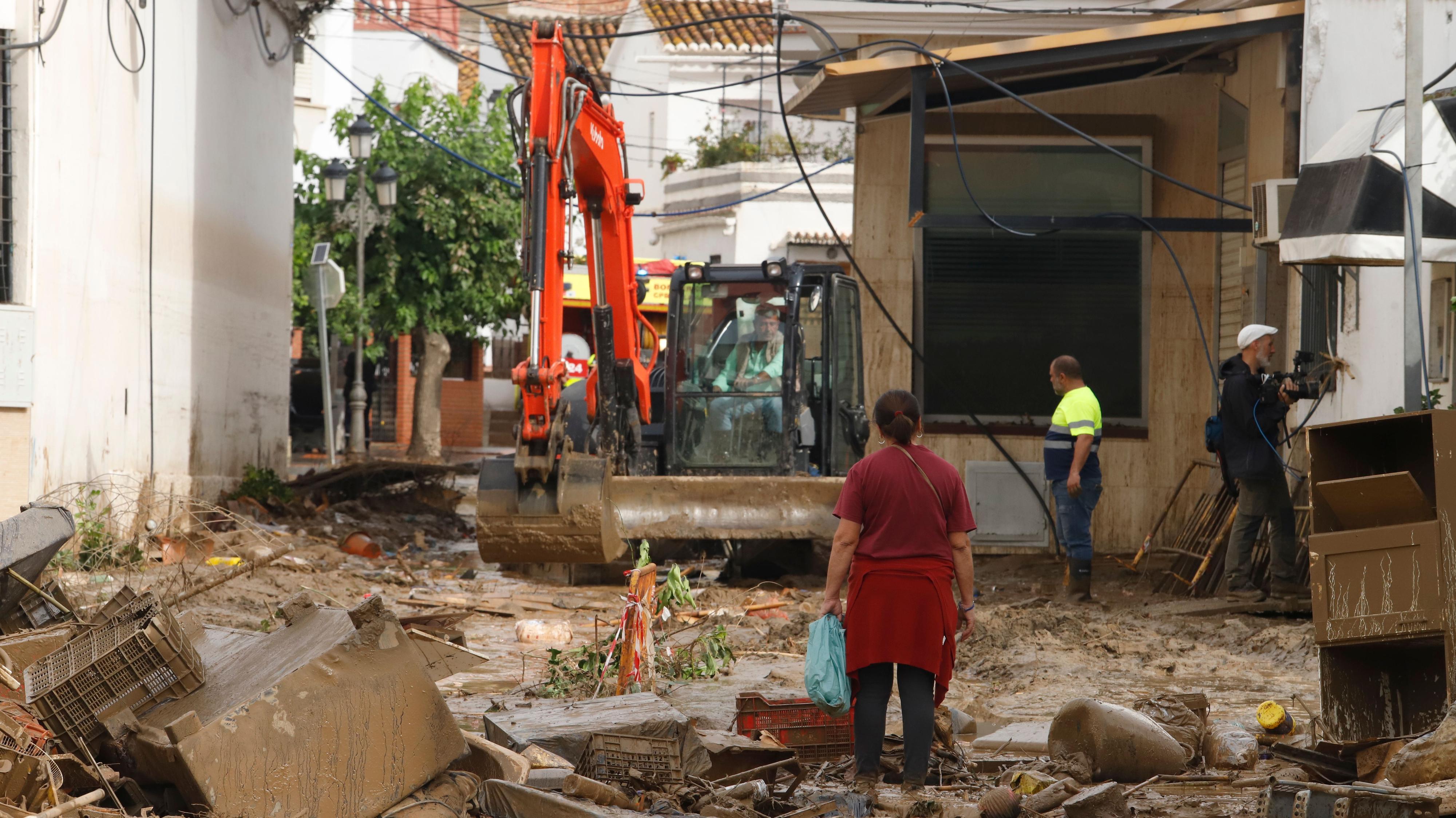 La DANA se disipa tras dejar inundaciones en Andalucía y Valencia pero ninguna víctima mortal gracias a la prevención