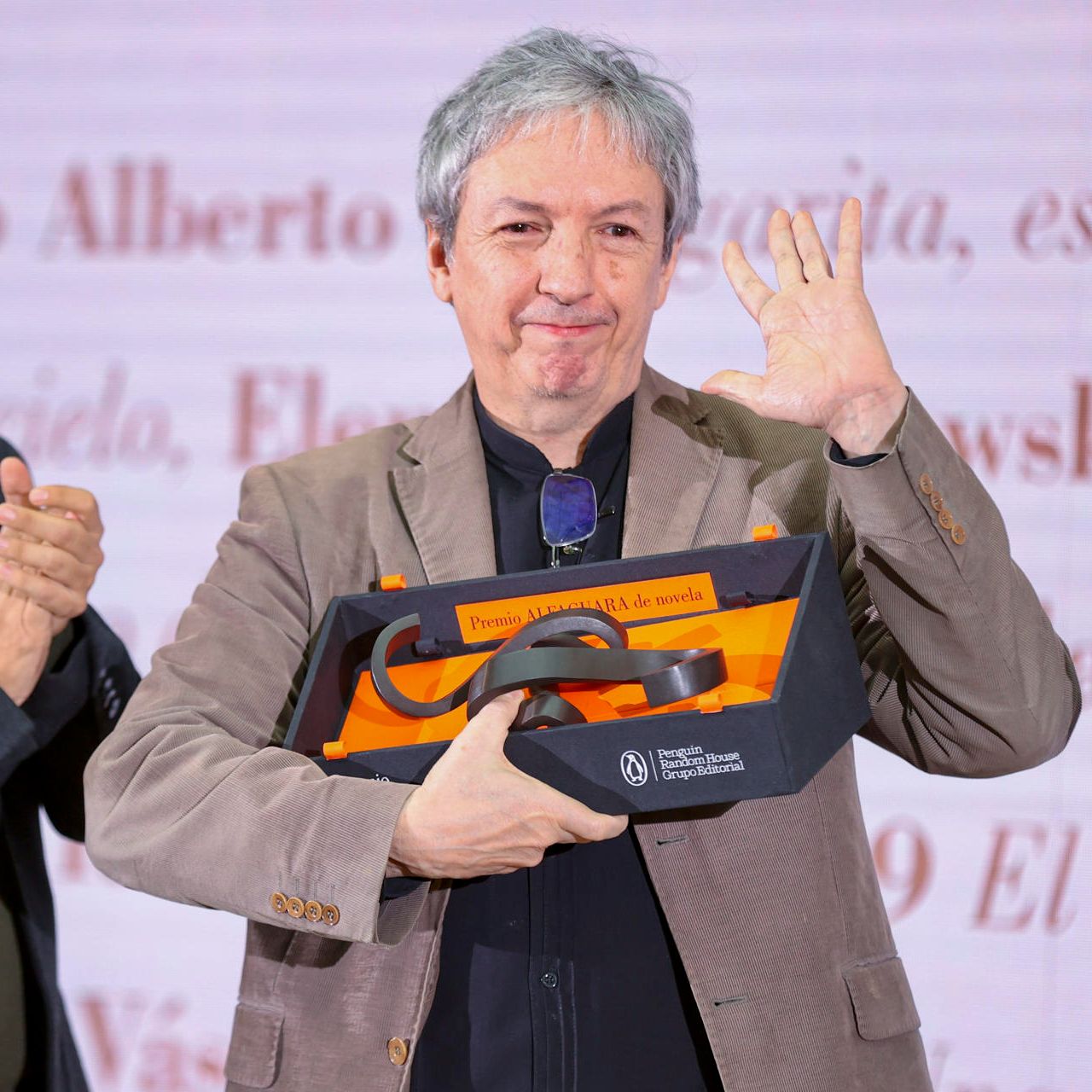 Hora América - David Toscana: Premio Alfaguara de novela 2026 - 10/04/2026 episode artwork