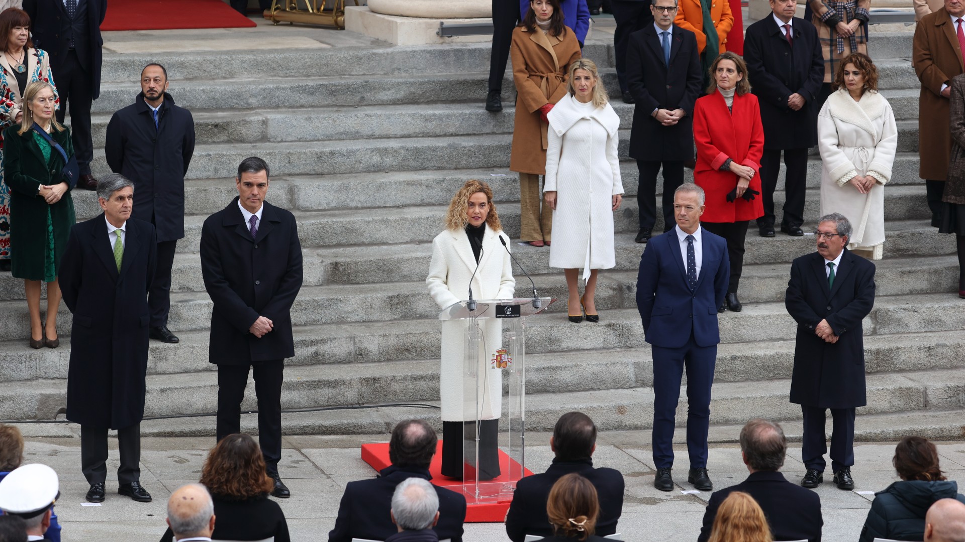 El Gobierno y el PP se reprochan mutuamente no cumplir con la Constitución
