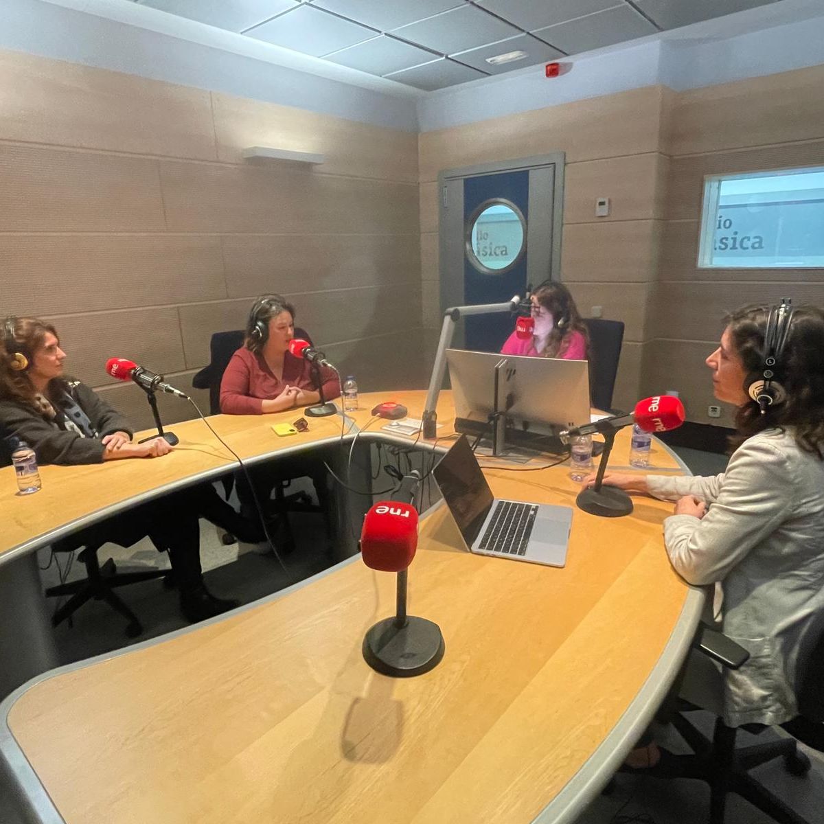 Día de la literatura infantil y juvenil