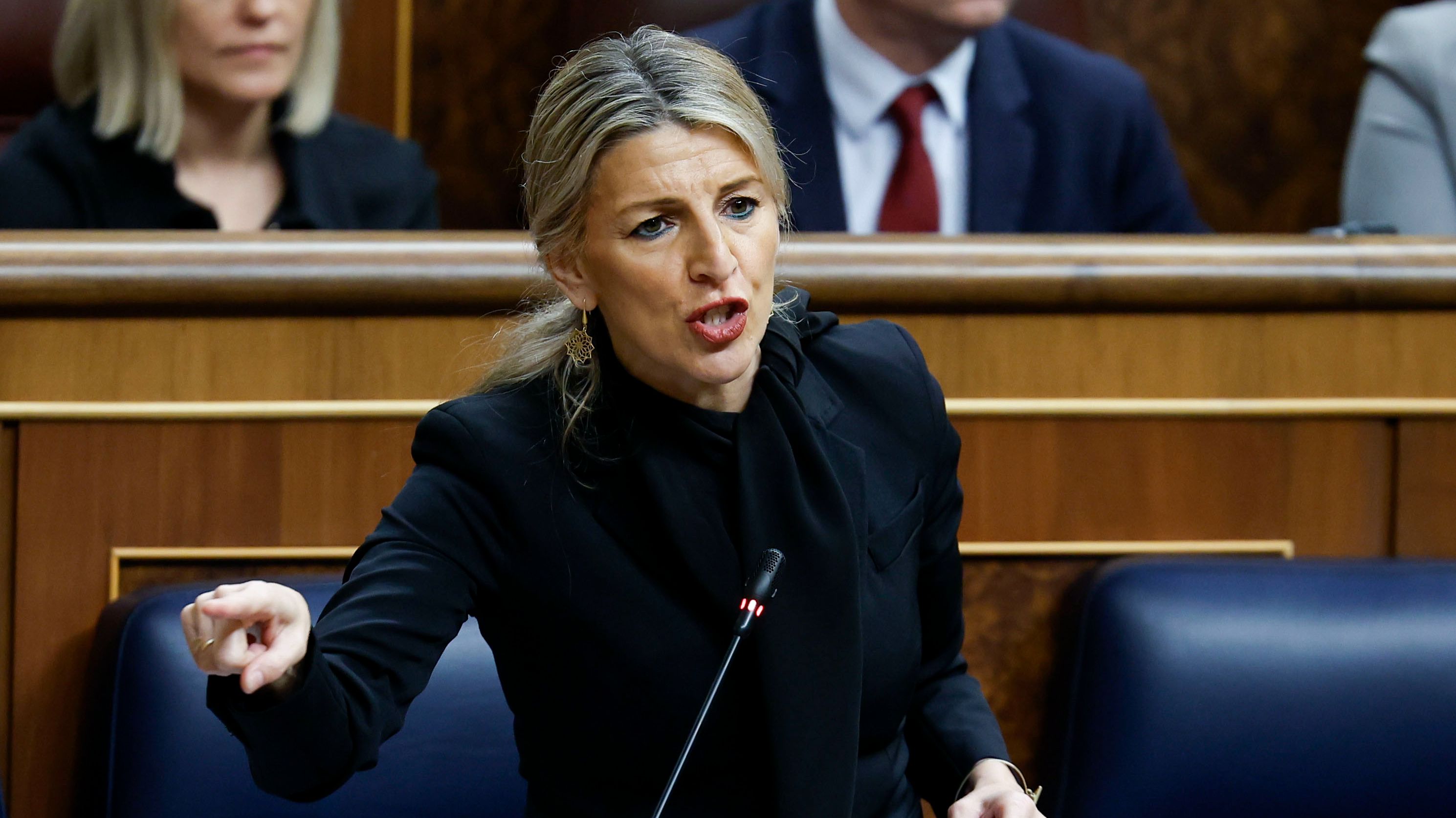 Presupuestos: Díaz dice que está "lejos" de un pacto con el PSOE