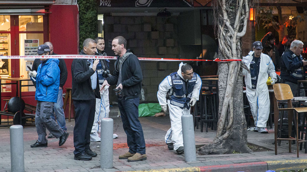 Dos muertos y siete heridos en un tiroteo contra un pub | RTVE