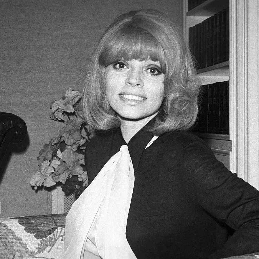 Efectve: Encarnita Polo