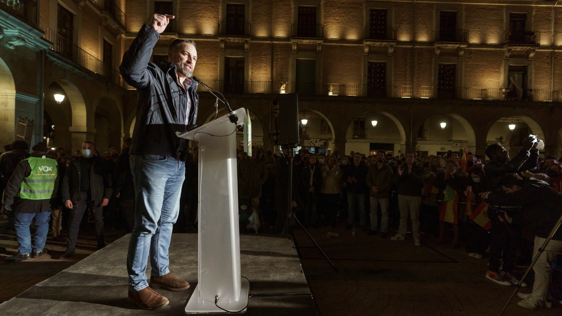 Elecciones en Castilla y León | Abascal avisa al PP: "Salimos a ganar"