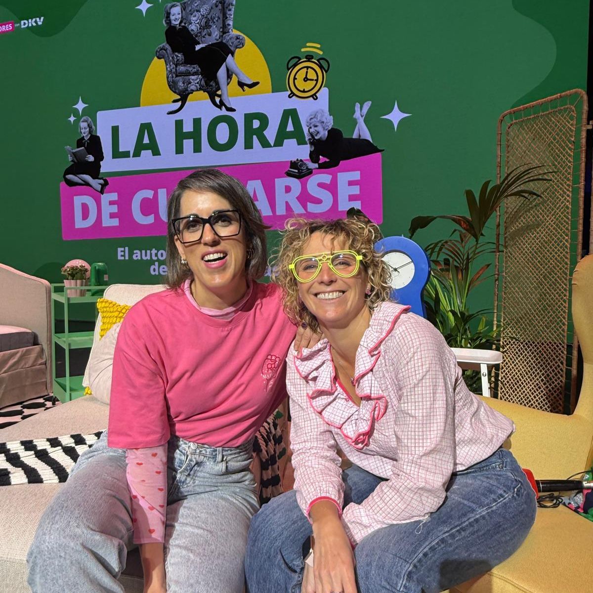 Con ellas. Mujeres que cuentan - Laura Baena Fernández: Una mala madre - 29/04/26 episode artwork